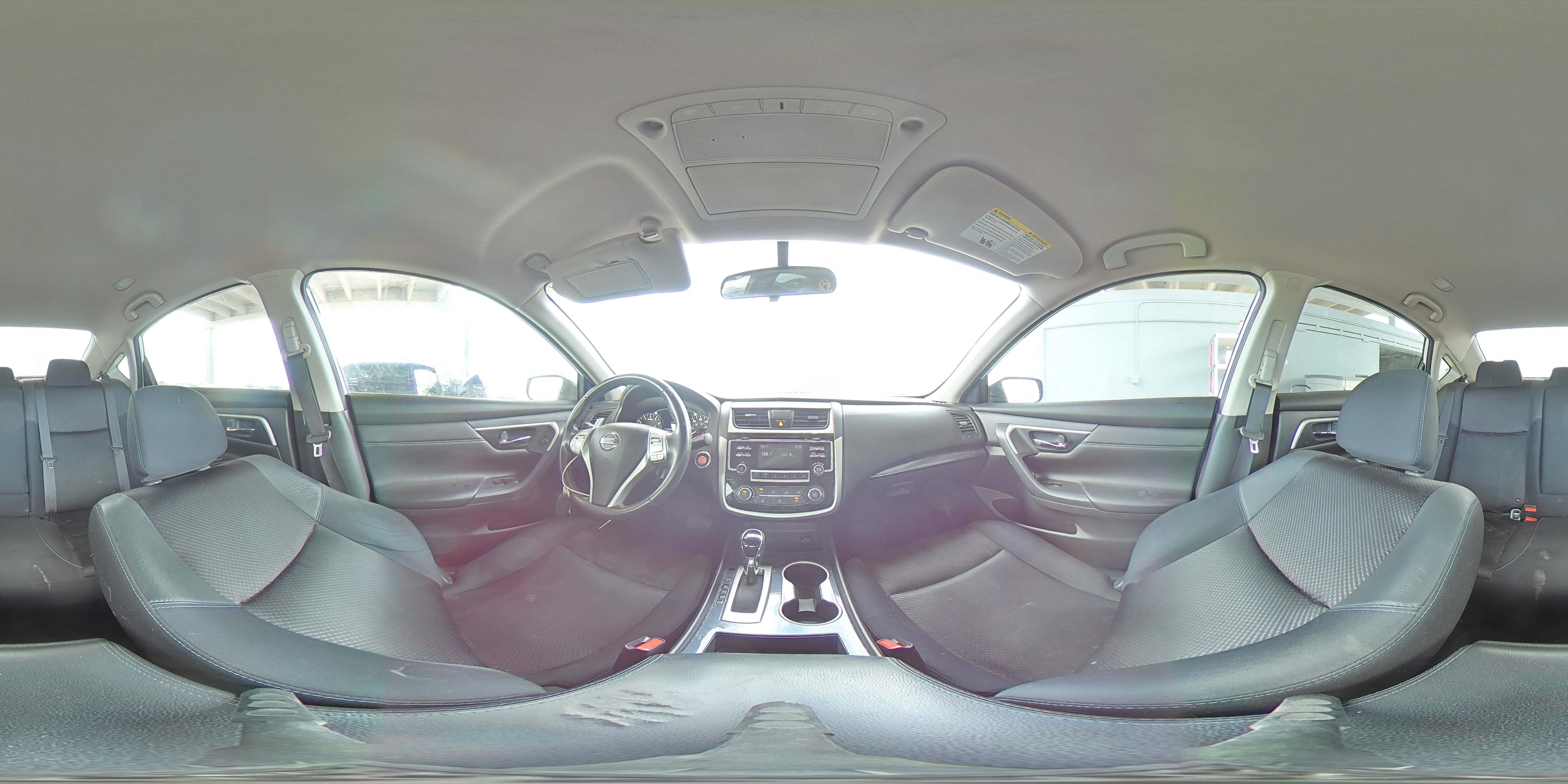 2018 Nissan Altima - Image 14
