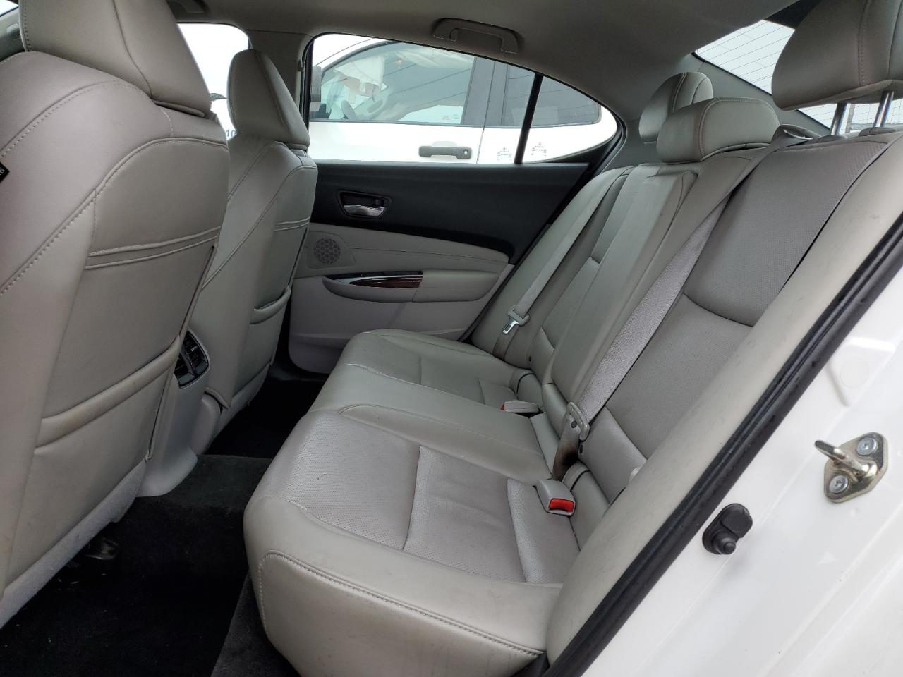 2016 Acura TLX - Image 10