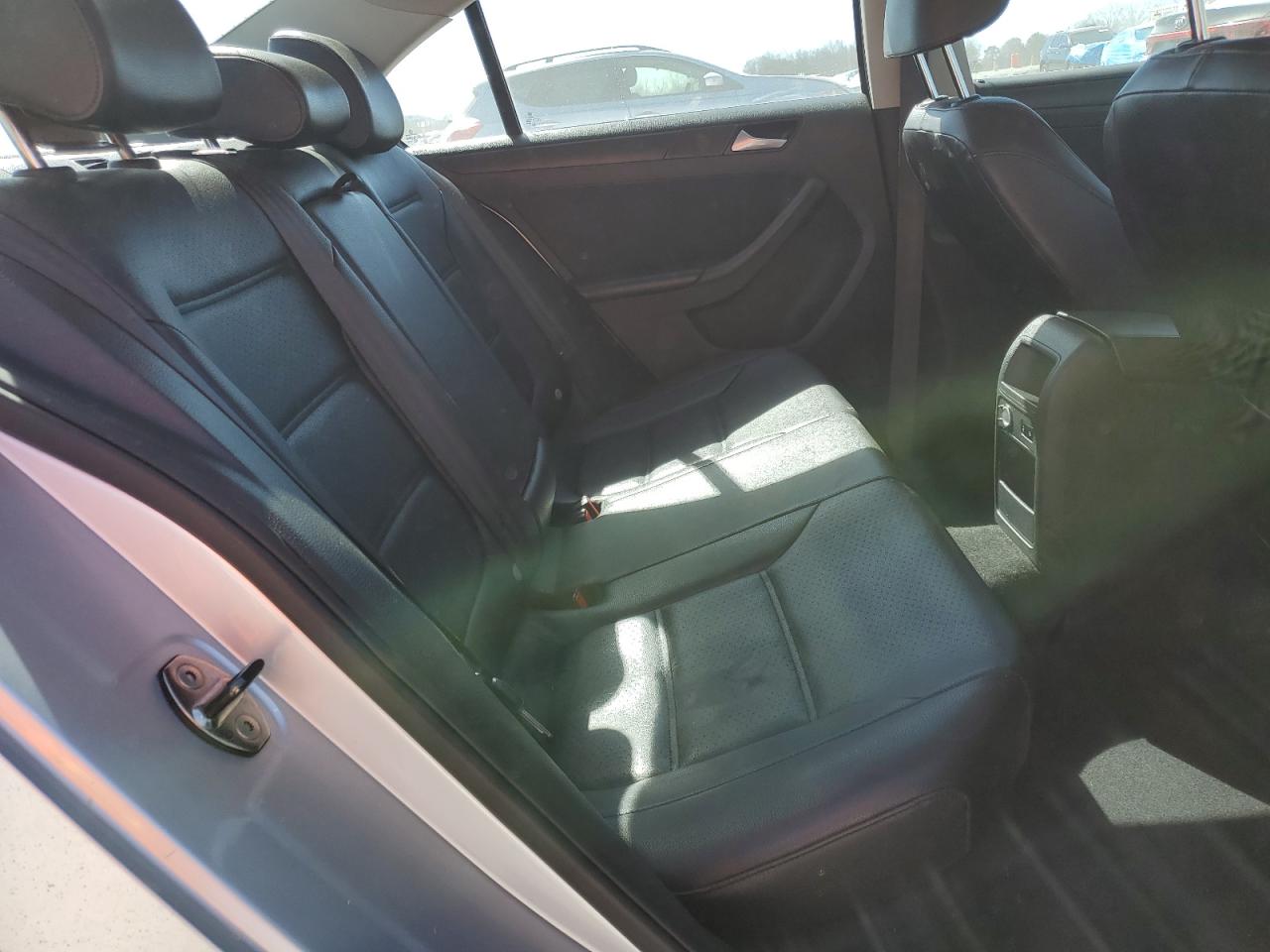 2014 Volkswagen Jetta - Image 10