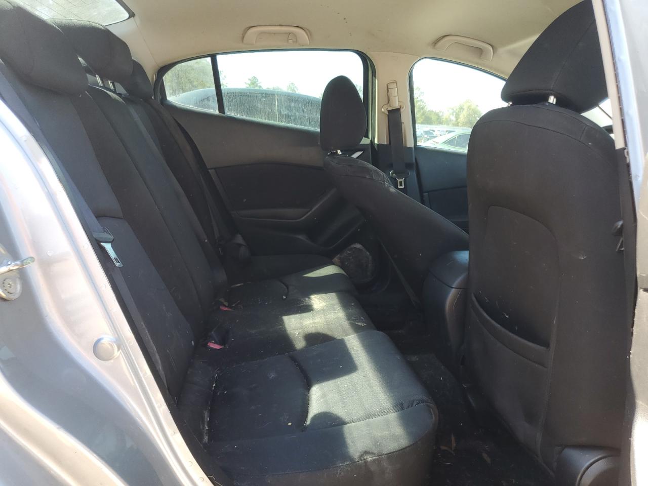 2014 Mazda 3 - Image 10