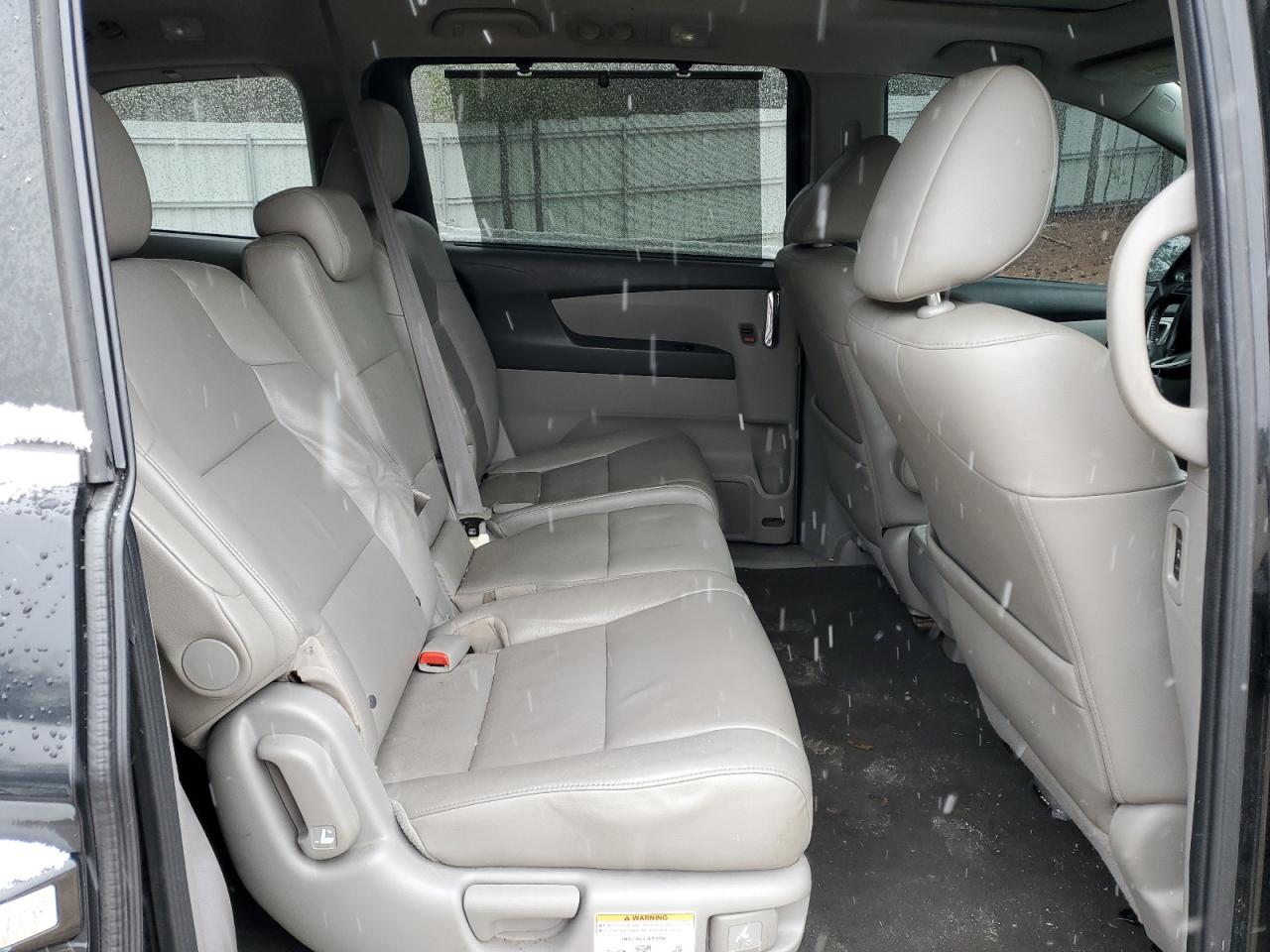 2014 Honda Odyssey - Image 11