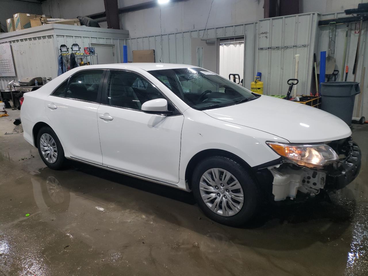 2014 Toyota Camry - Image 4
