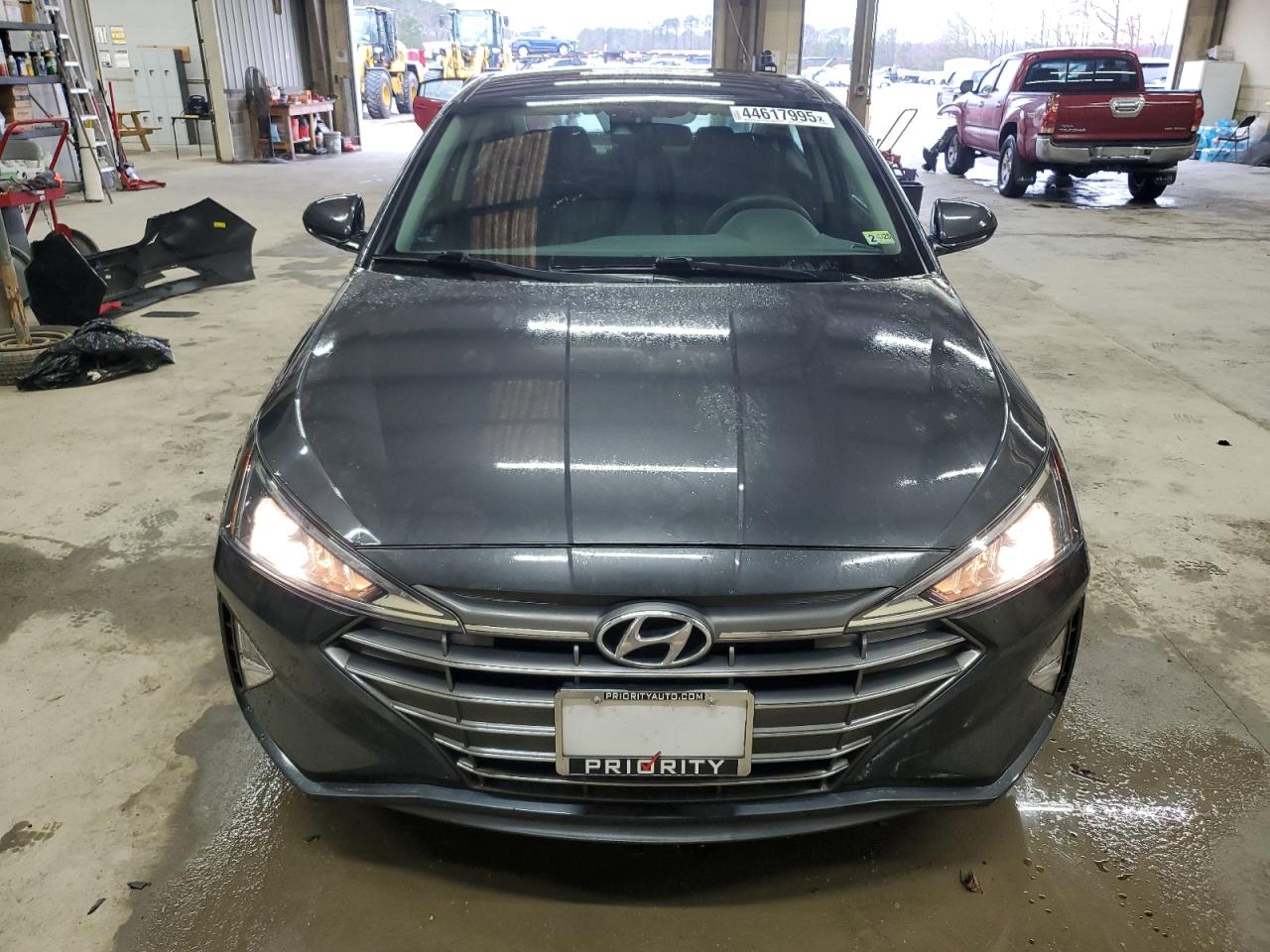 2020 Hyundai Elantra - Image 5