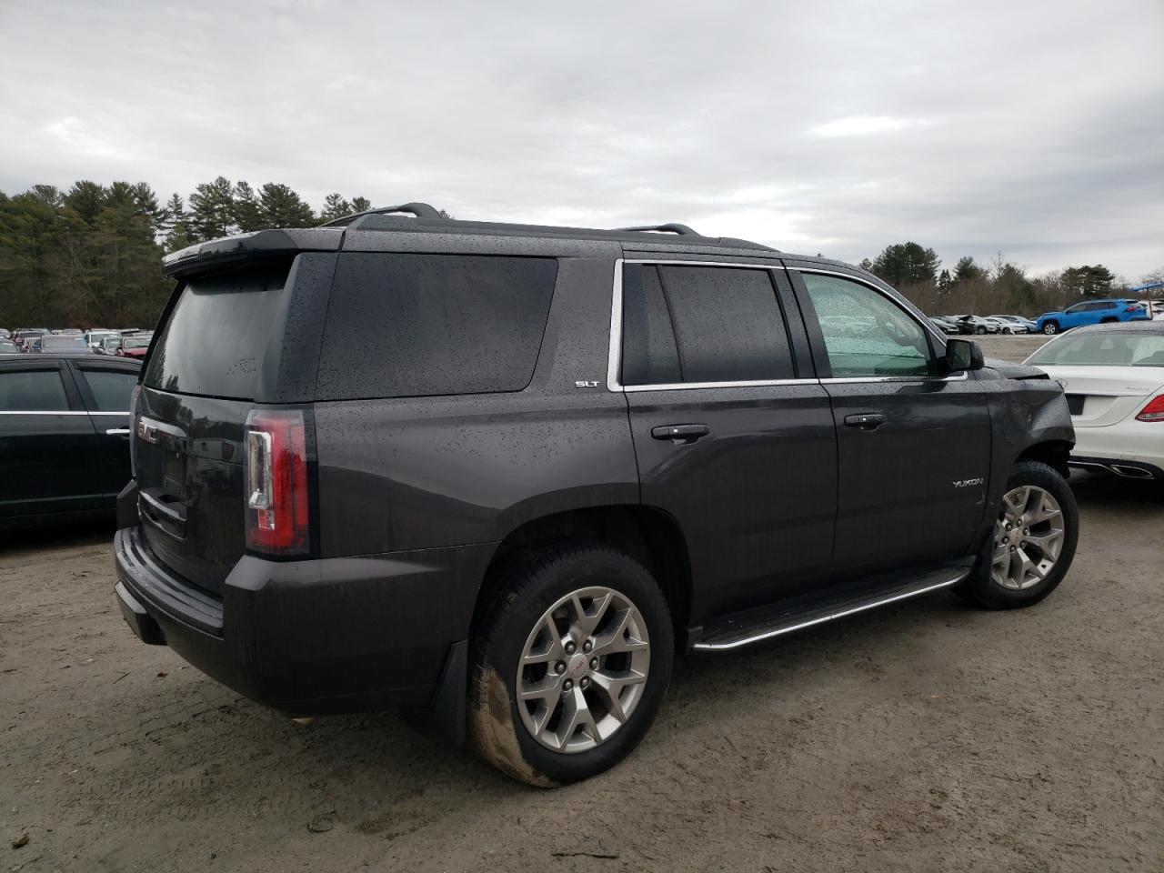 2016 GMC Yukon - Image 3