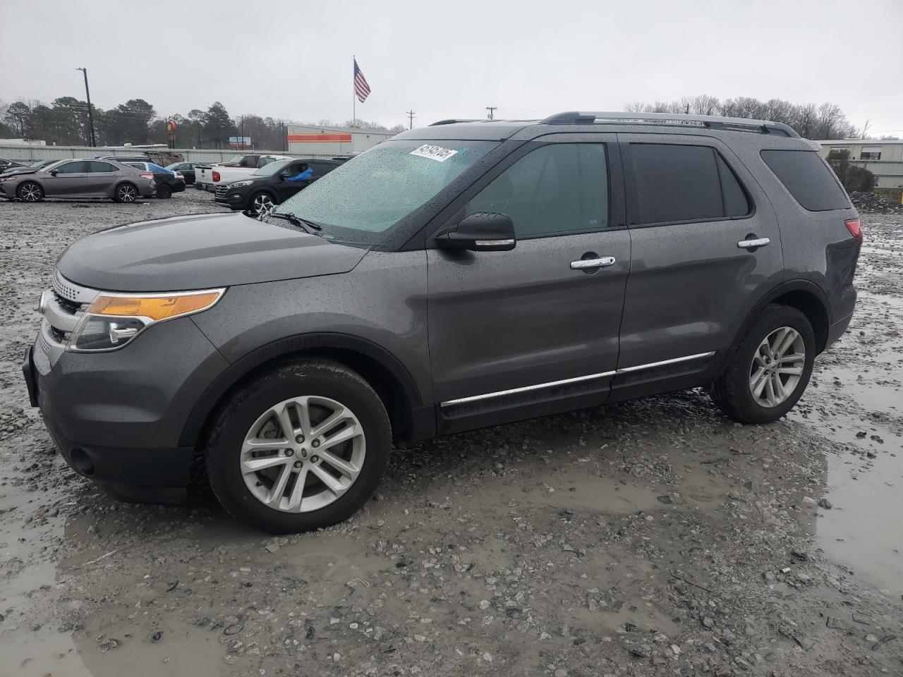 2015 Ford Explorer - Image 1