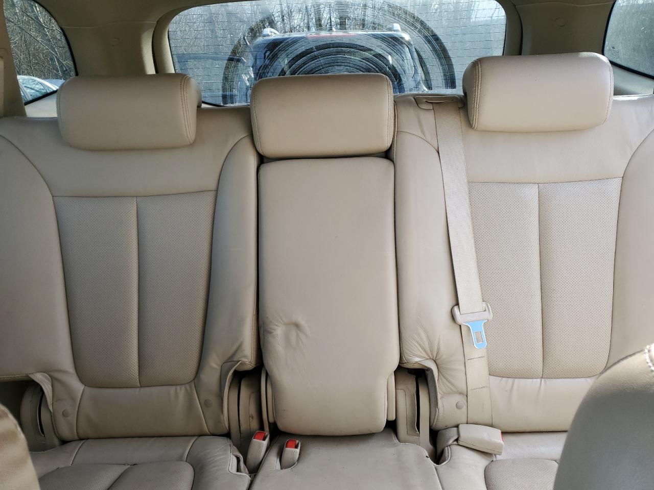 2009 Hyundai Santa Fe - Image 10