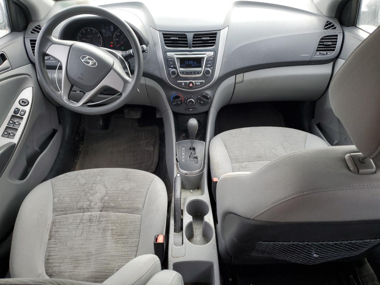 2015 Hyundai Accent - Image 8