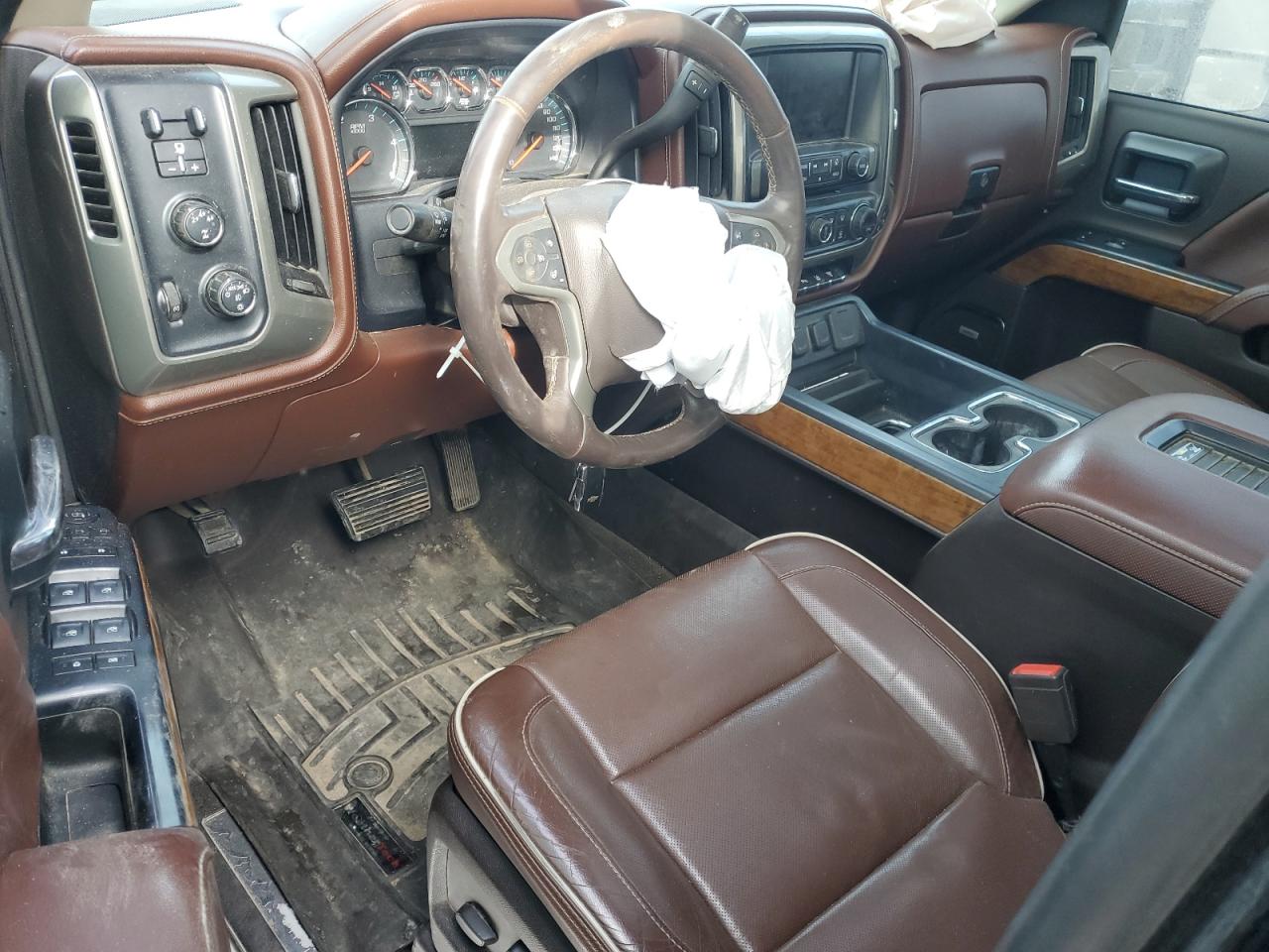 2016 Chevrolet Silverado - Image 8