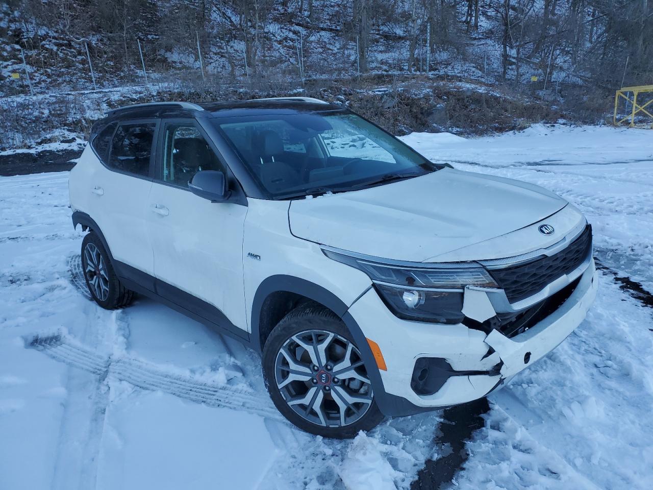 2021 Kia Seltos - Image 4