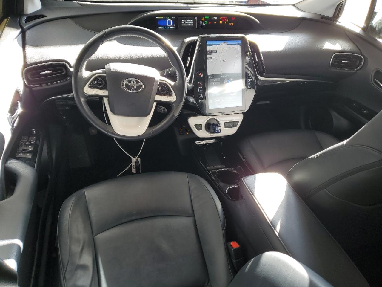 2017 Toyota Prius - Image 8