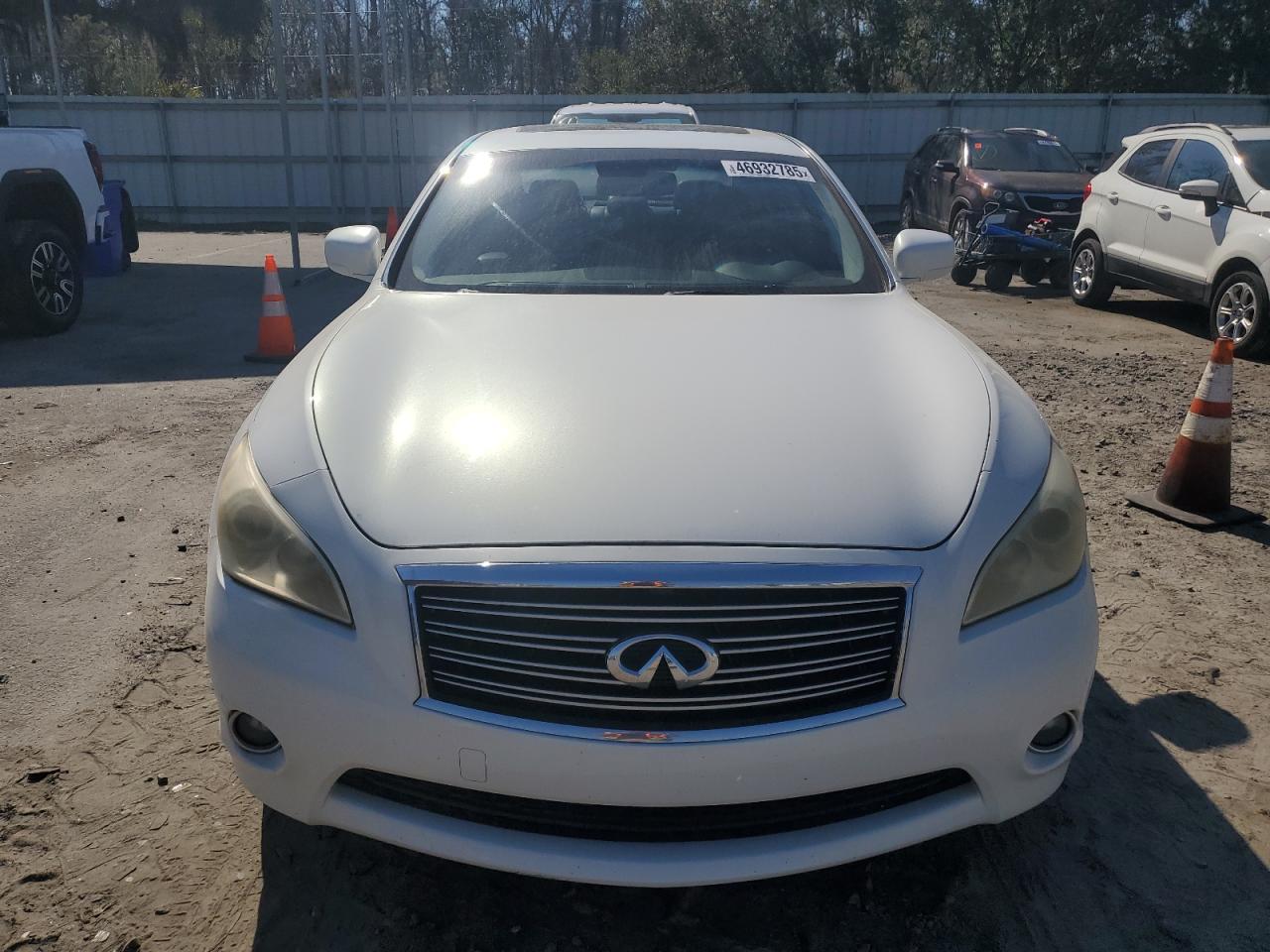 2012 Infiniti M - Image 5