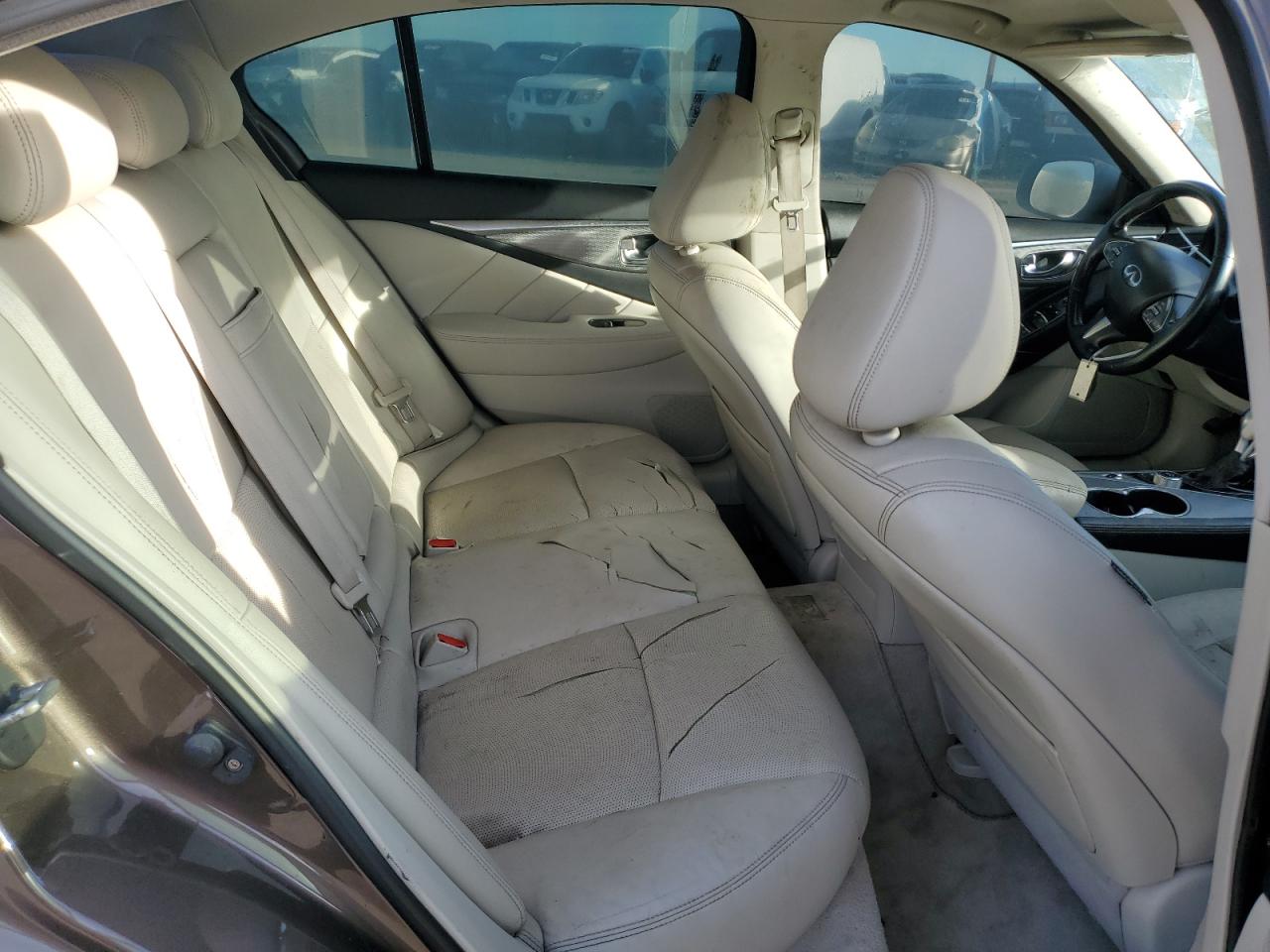 2014 Infiniti Q50 - Image 10