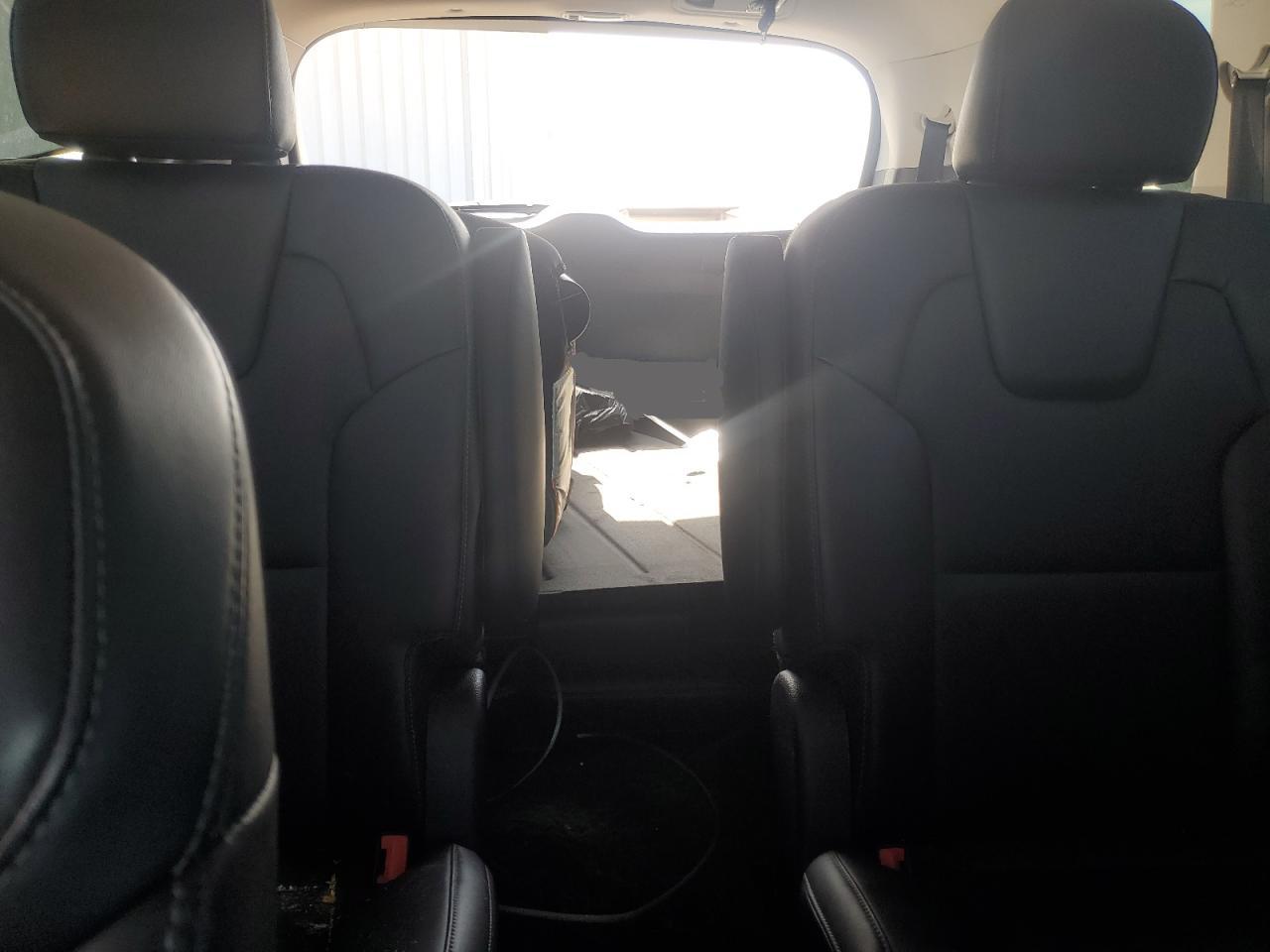 2023 Kia Telluride - Image 10
