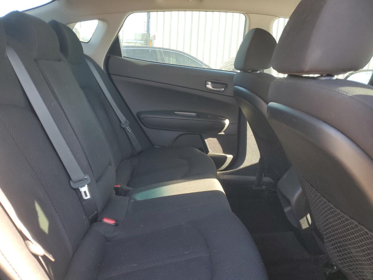 2019 Kia Optima - Image 10