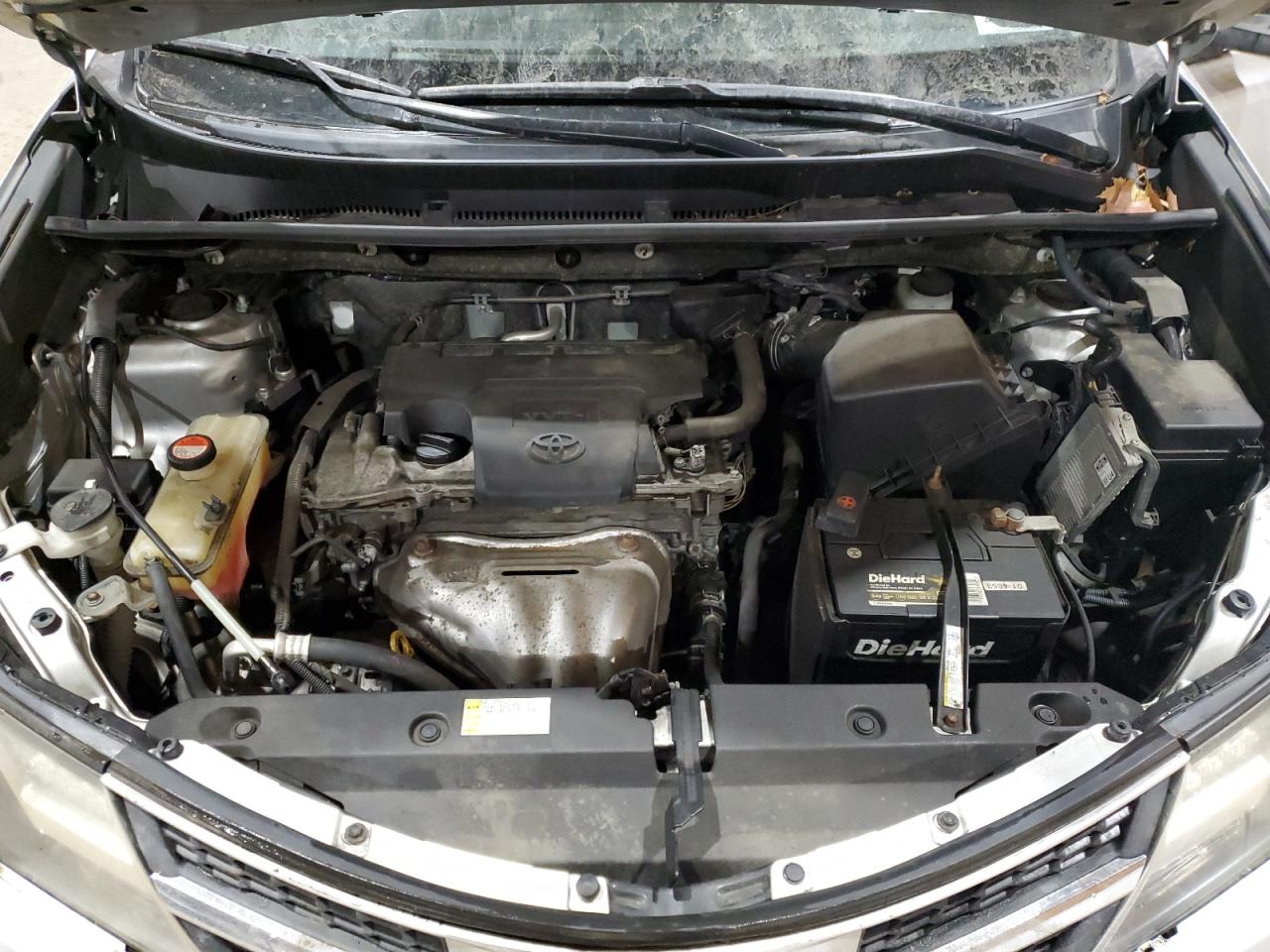 2015 Toyota RAV 4 - Image 12