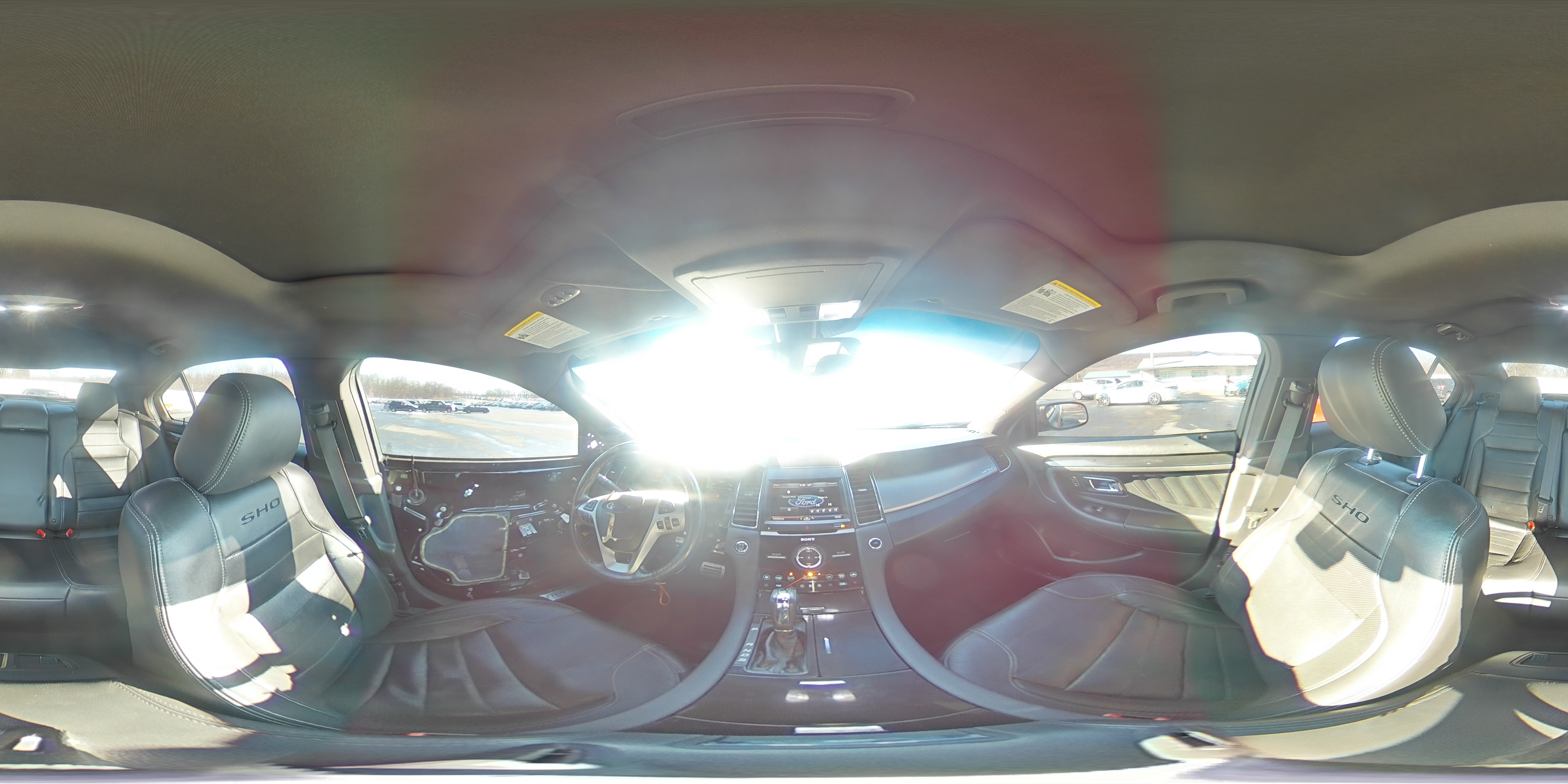 2015 Ford Taurus - Image 13