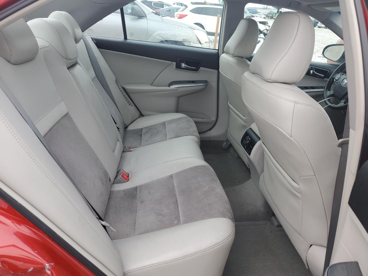2012 Toyota Camry - Image 11