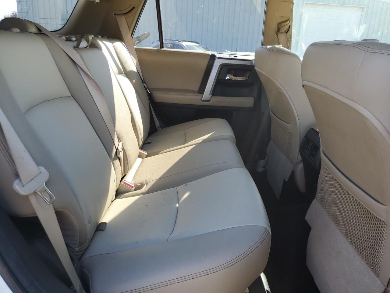 2015 Toyota 4Runner - Image 11