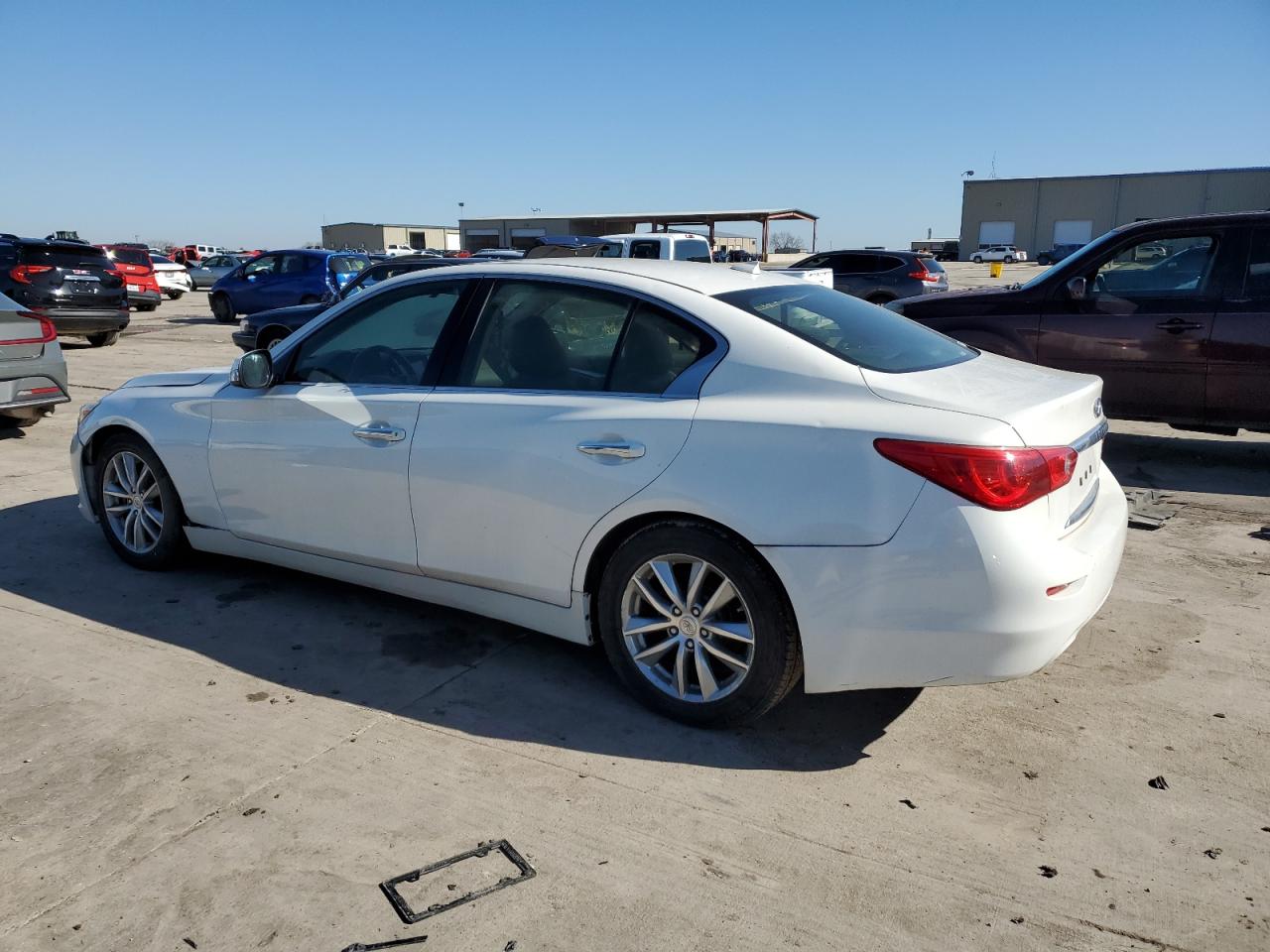 2015 Infiniti Q50 - Image 2