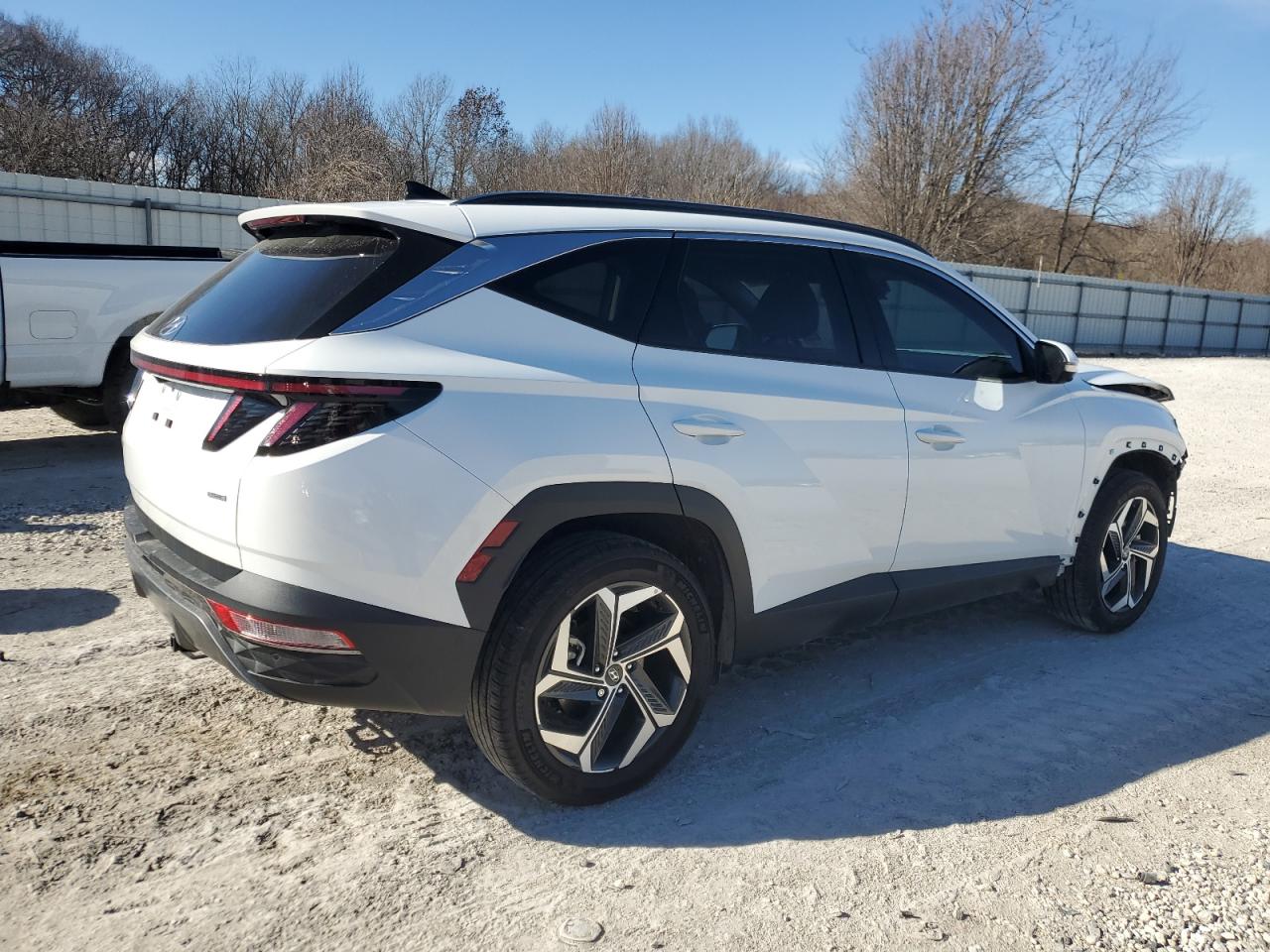 2023 Hyundai Tucson - Image 3
