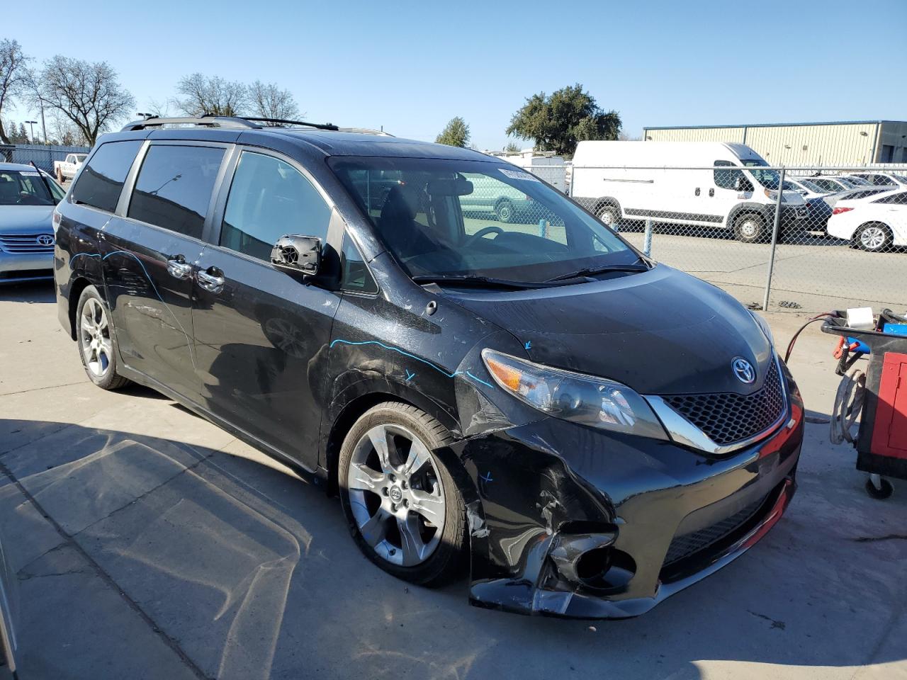 2014 Toyota Sienna - Image 4