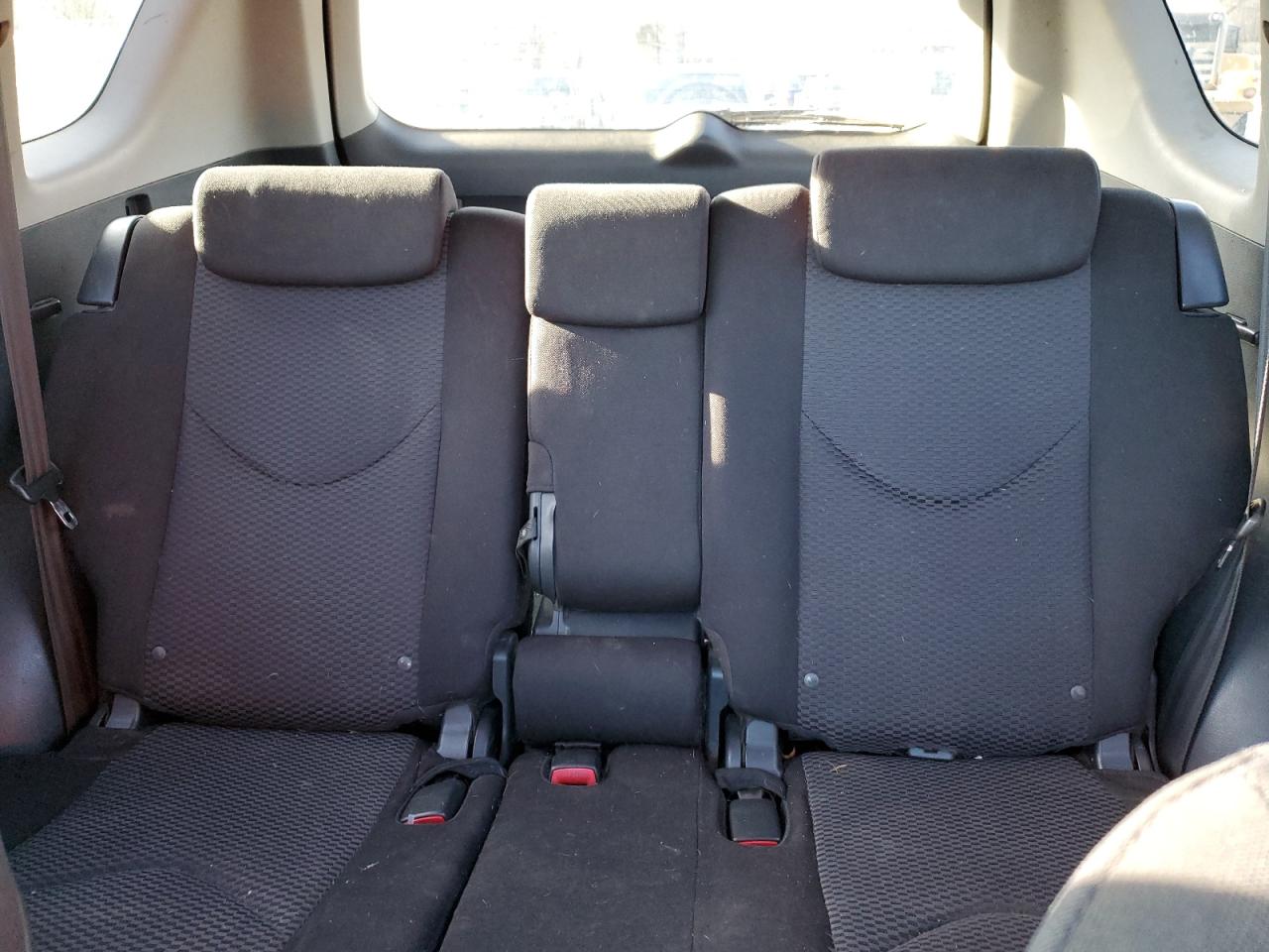 2010 Toyota RAV 4 - Image 10