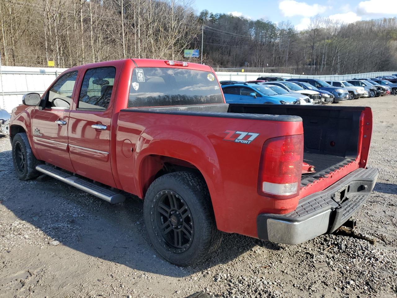 2011 GMC Sierra - Image 2