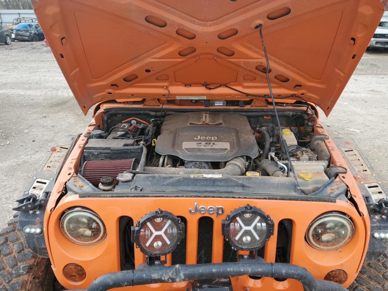 2012 Jeep Wrangler - Image 12
