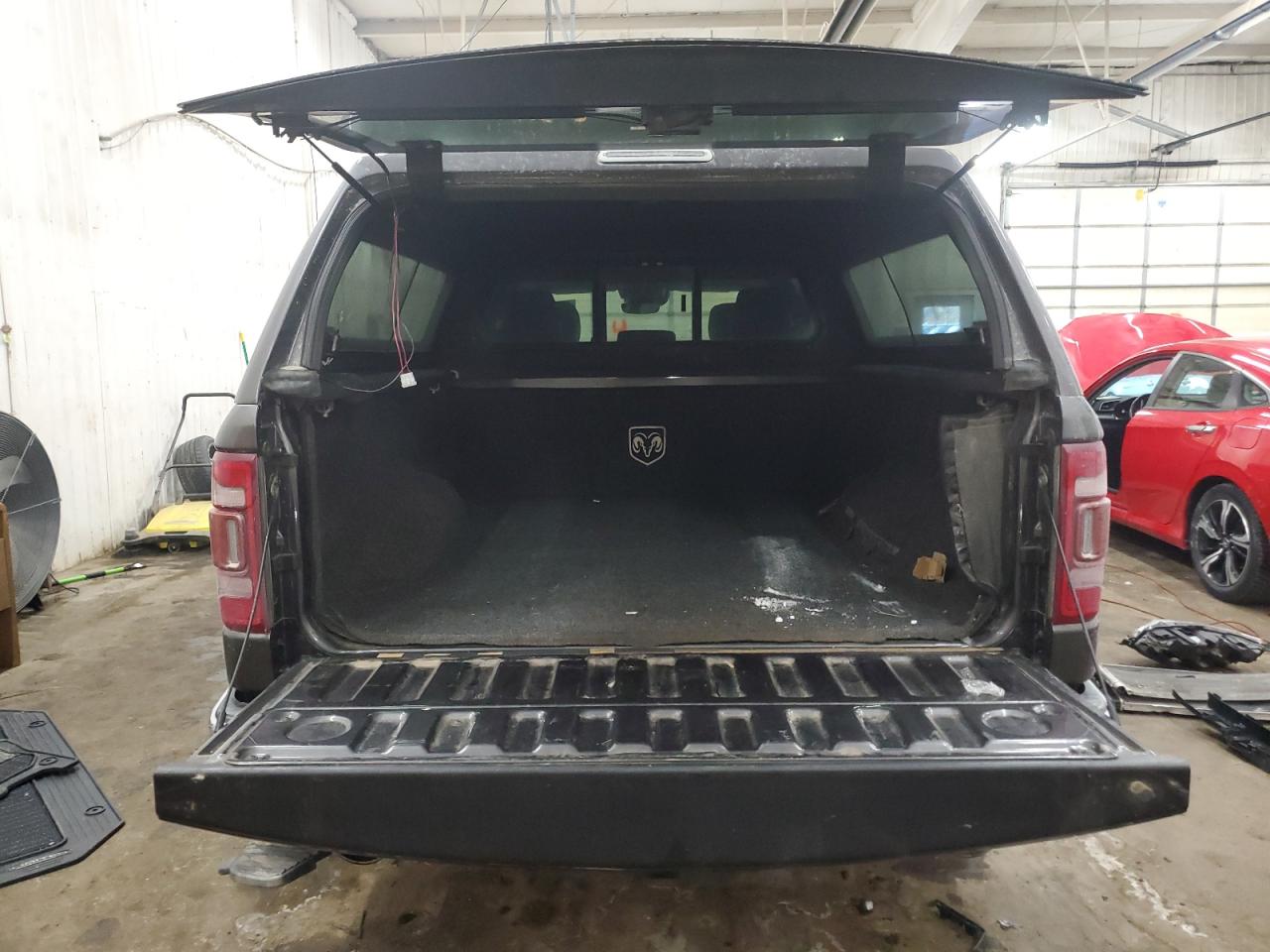 2019 RAM 1500 - Image 6