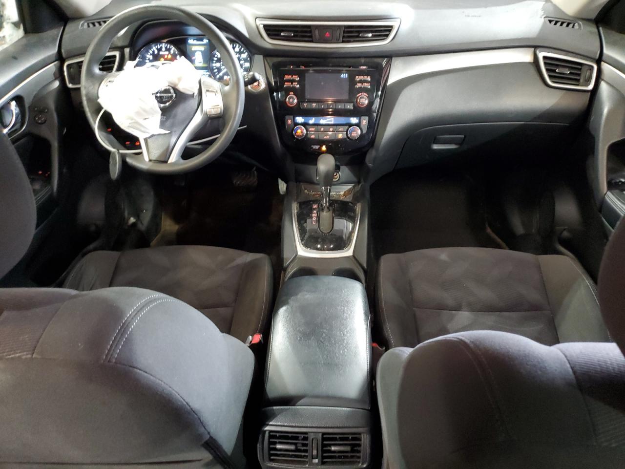 2015 Nissan Rogue - Image 8