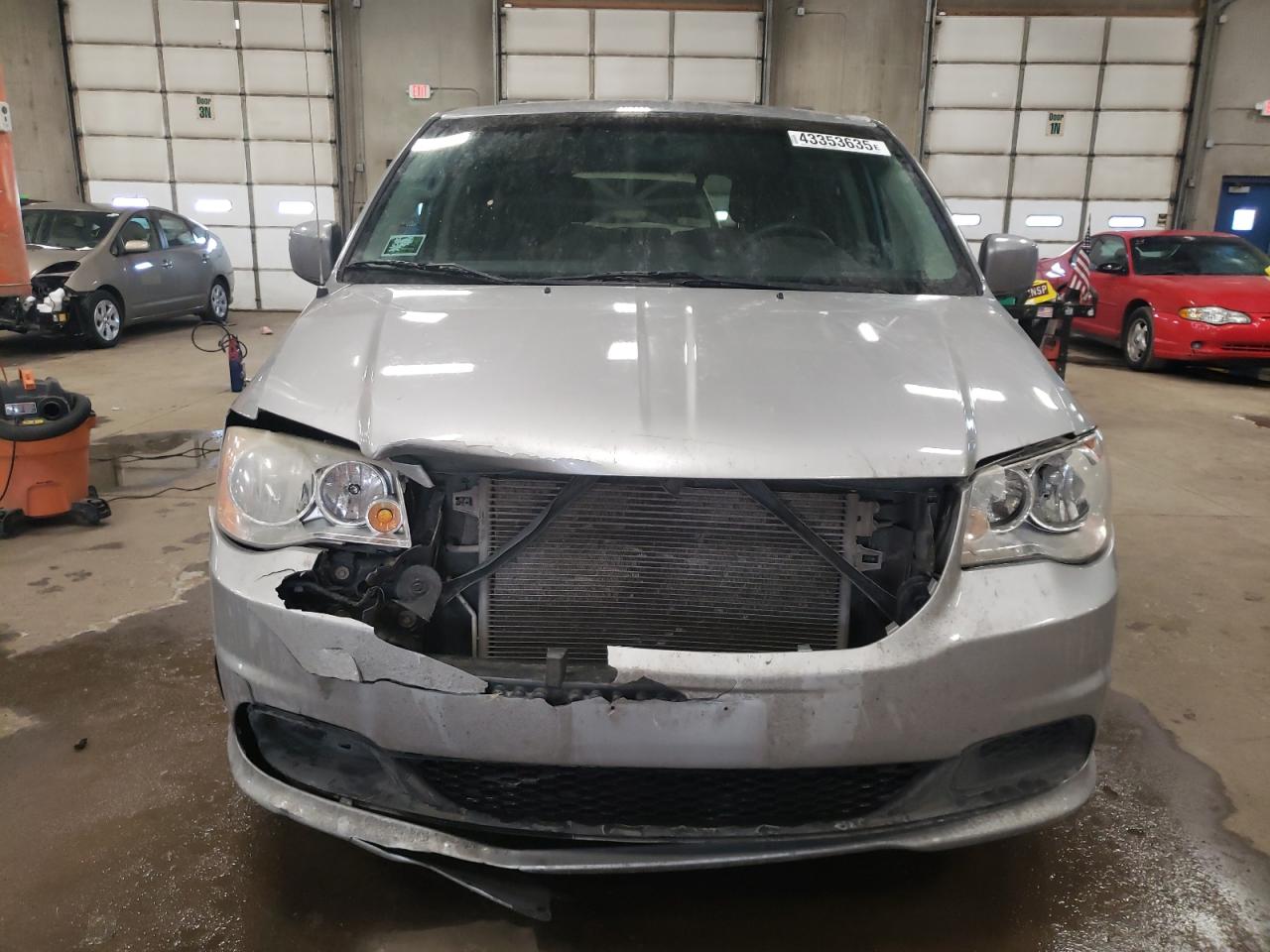 2013 Dodge Caravan - Image 5