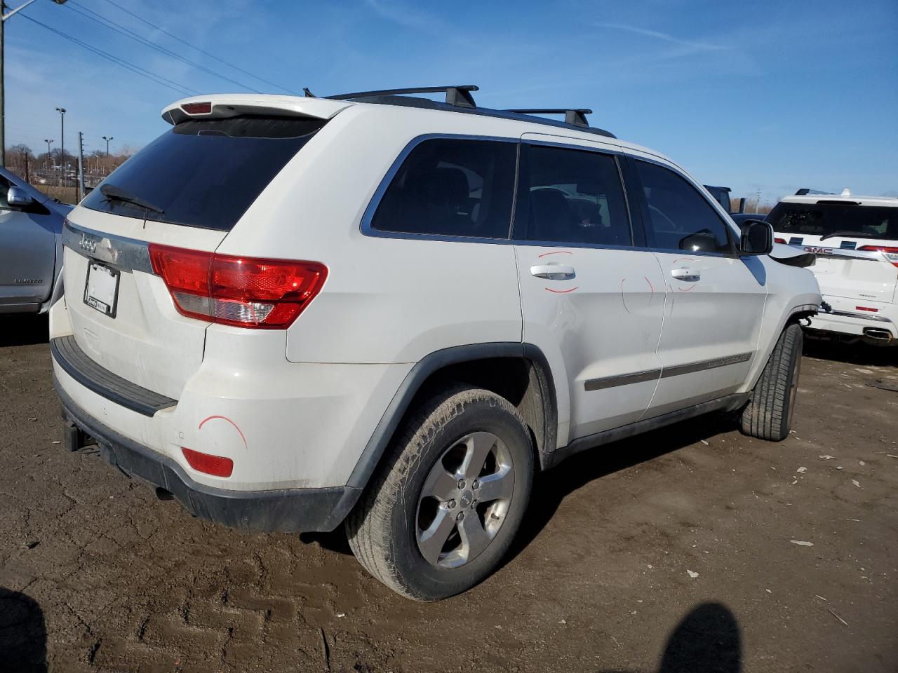 2013 Jeep Grand Cherokee - Image 3