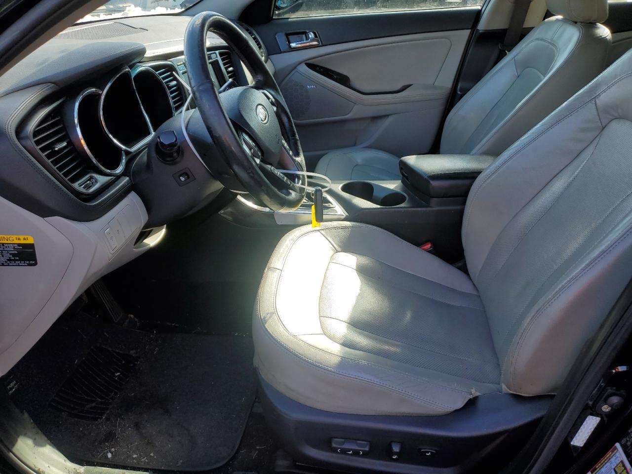 2011 Kia Optima - Image 7