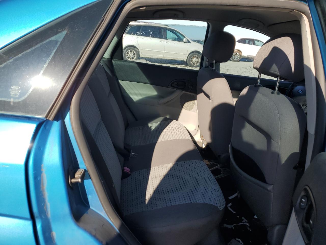 2007 Ford Focus - Image 11