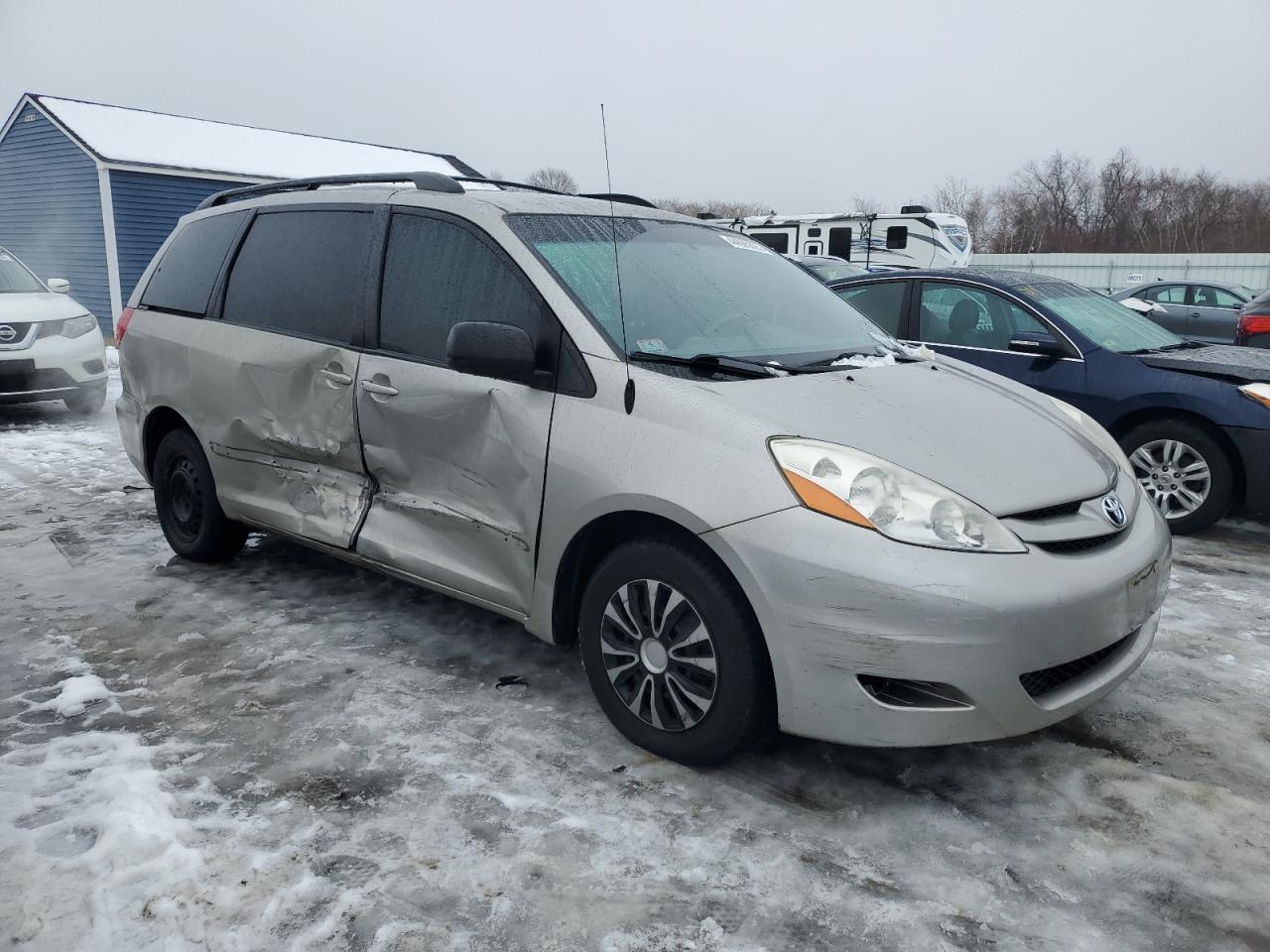 2007 Toyota Sienna - Image 4