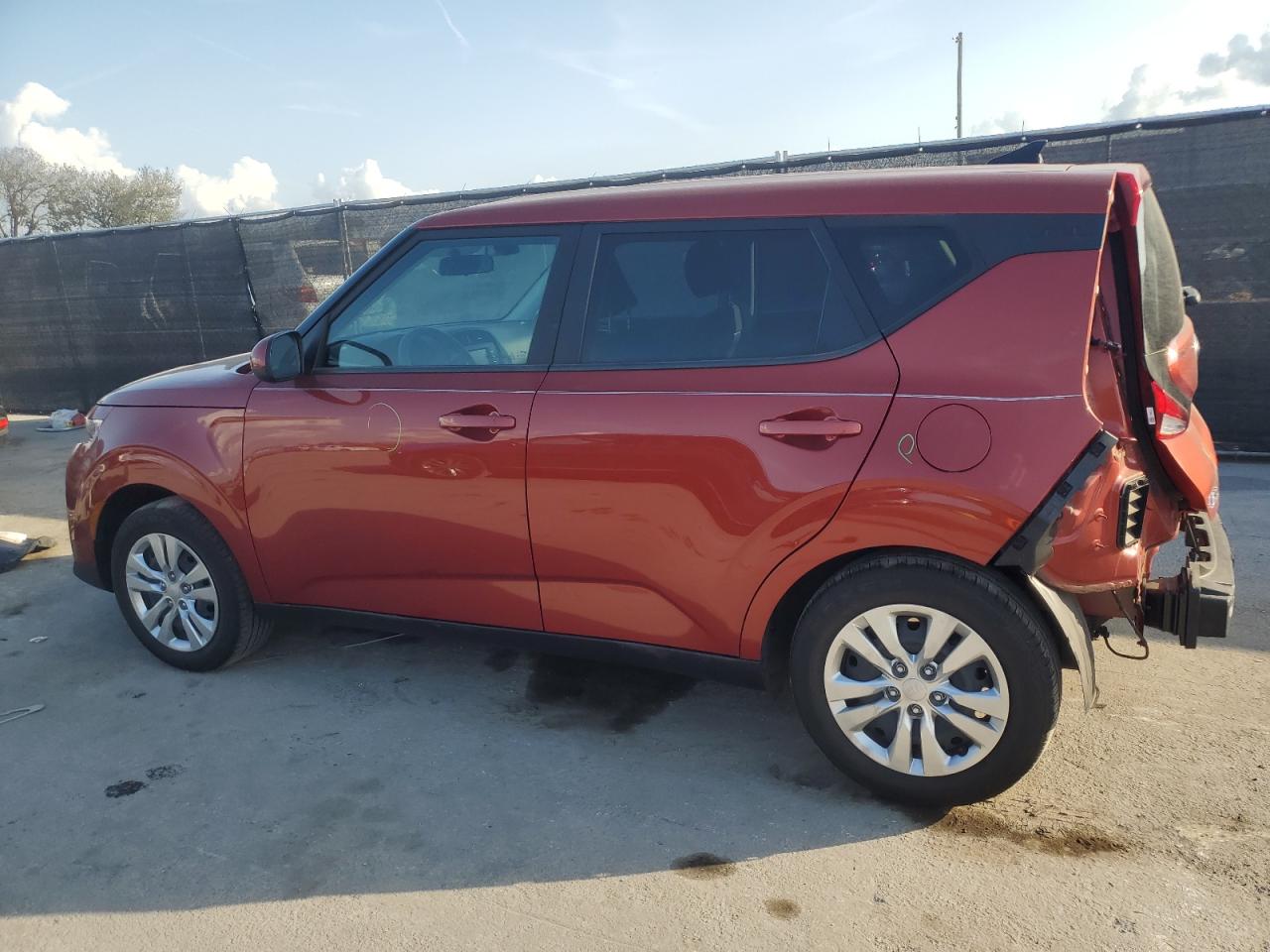 2021 Kia Soul - Image 2
