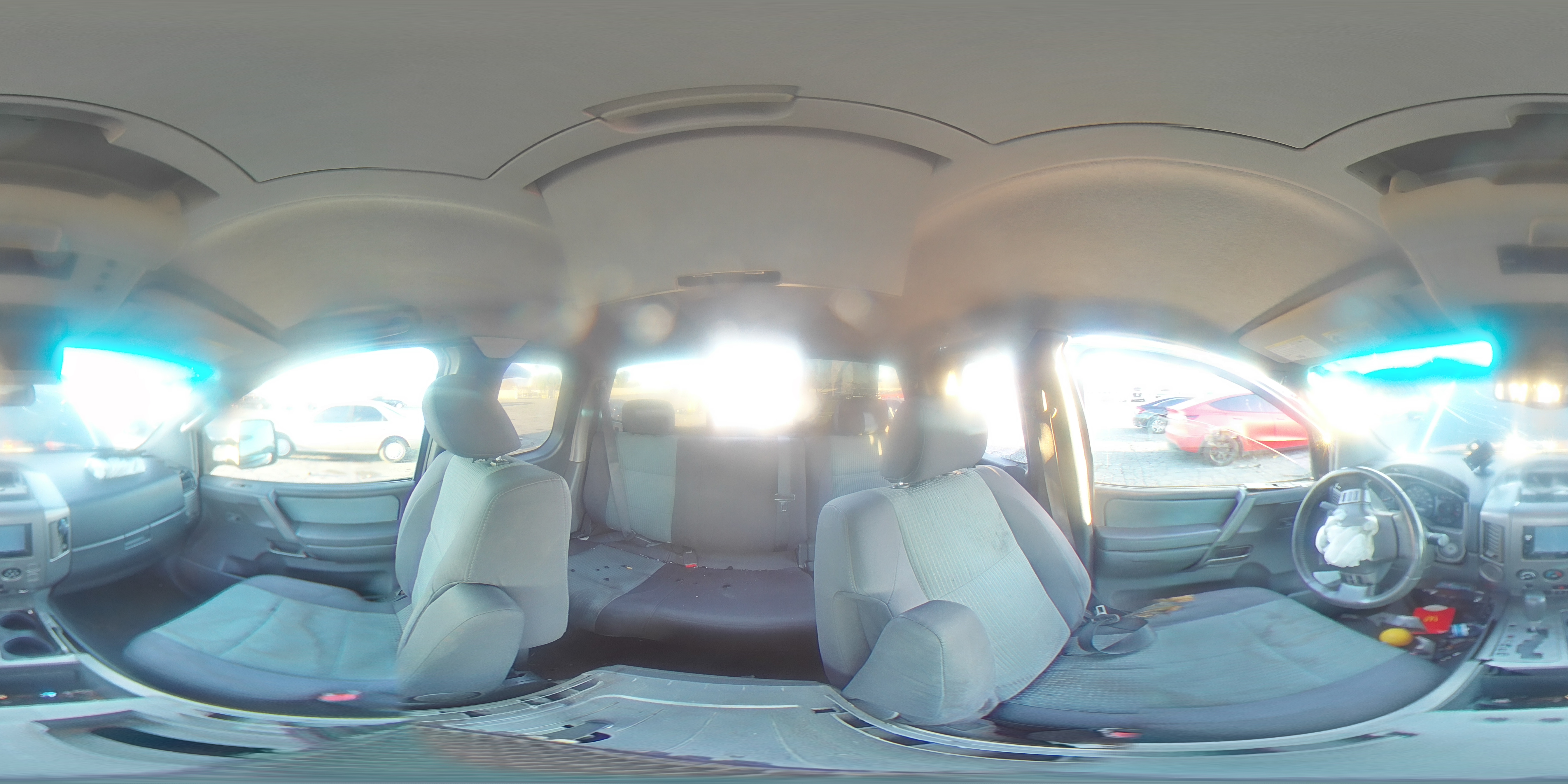 2005 Nissan Titan - Image 13