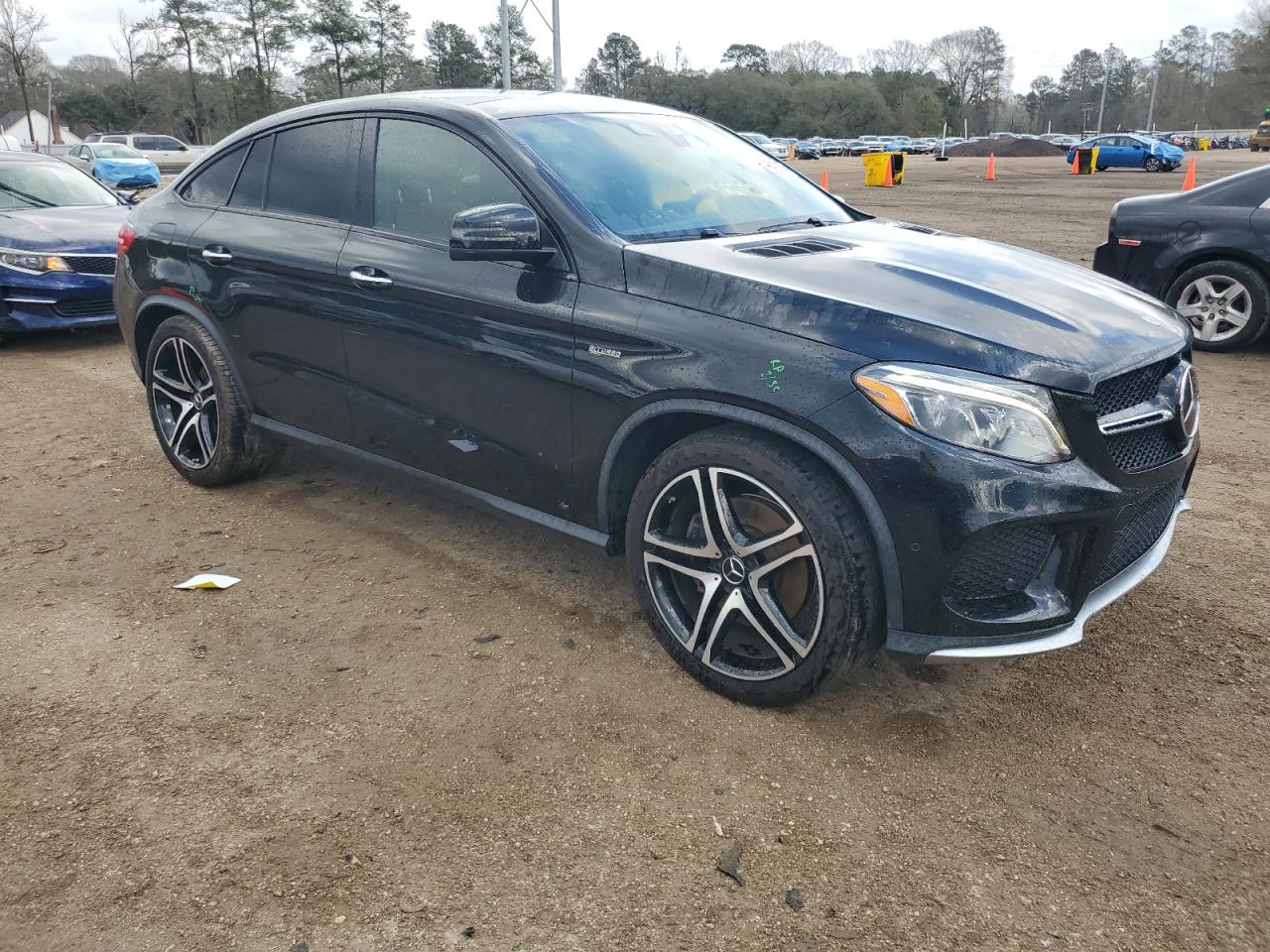 2017 Mercedes-Benz GLE - Image 4