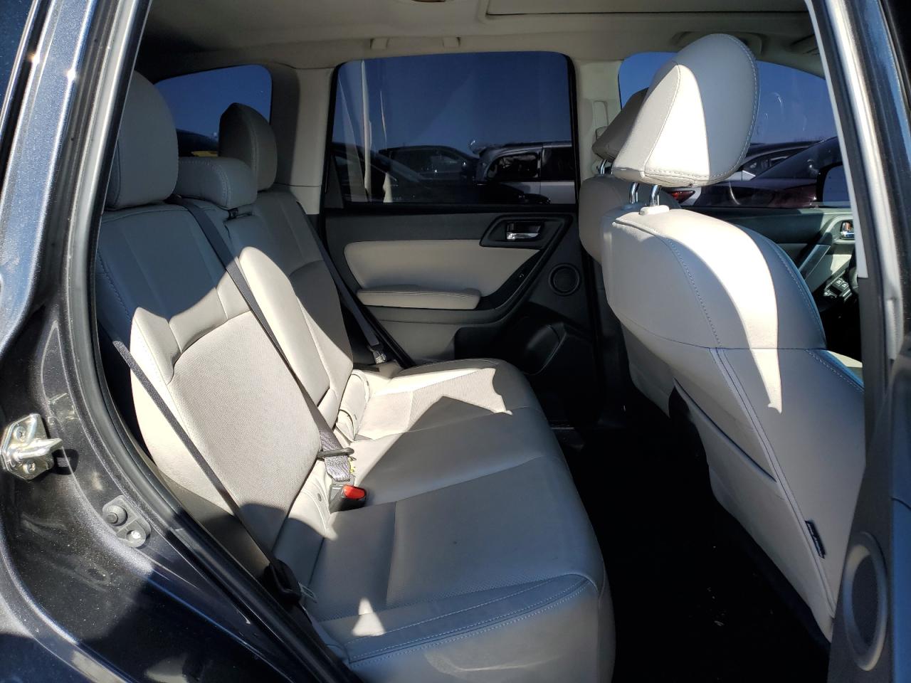 2017 Subaru Forester - Image 10