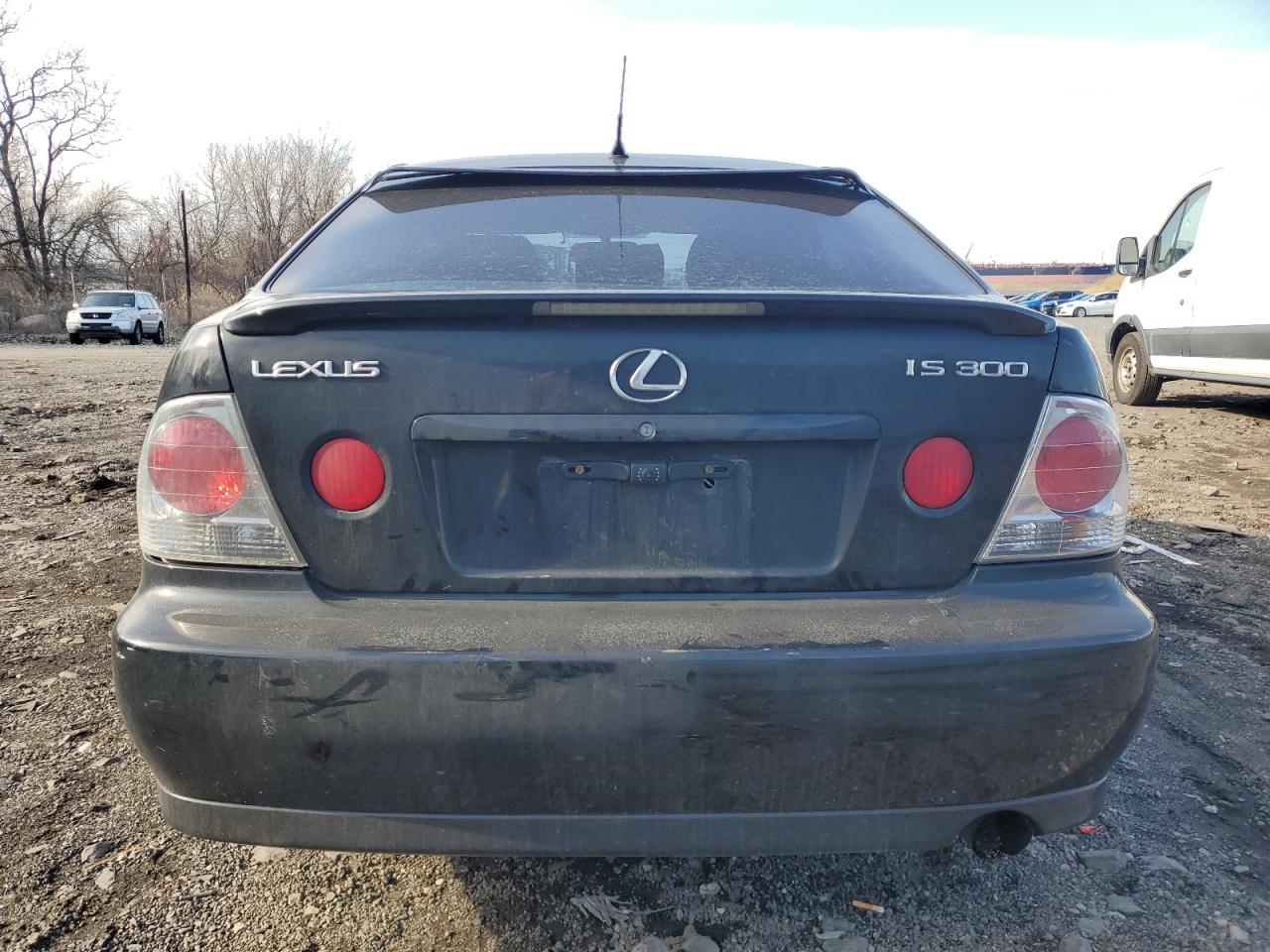 2005 Lexus IS - Image 6