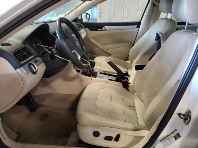  VOLKSWAGEN PASSAT 2012 Biały