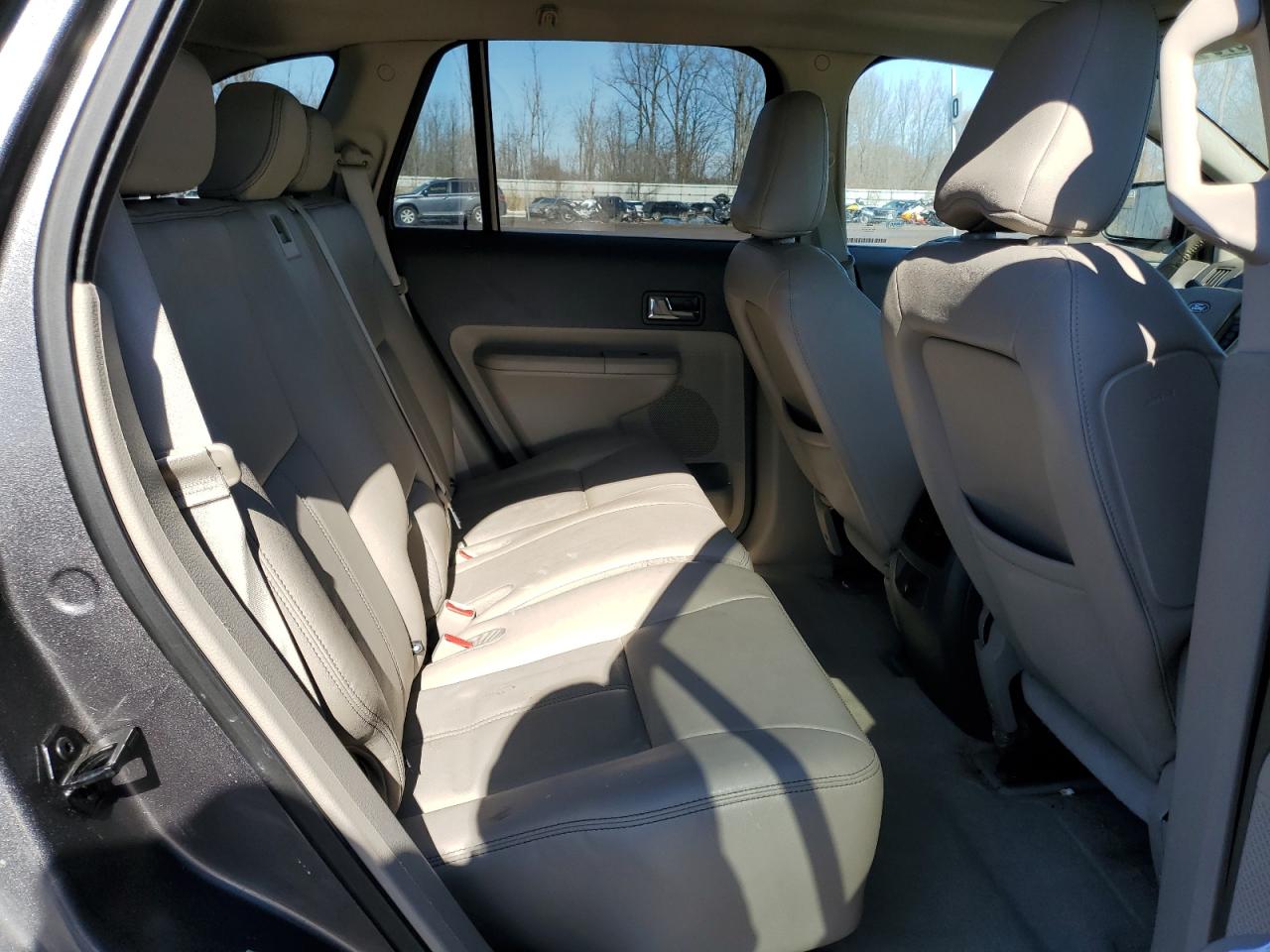 2010 Ford Edge - Image 11