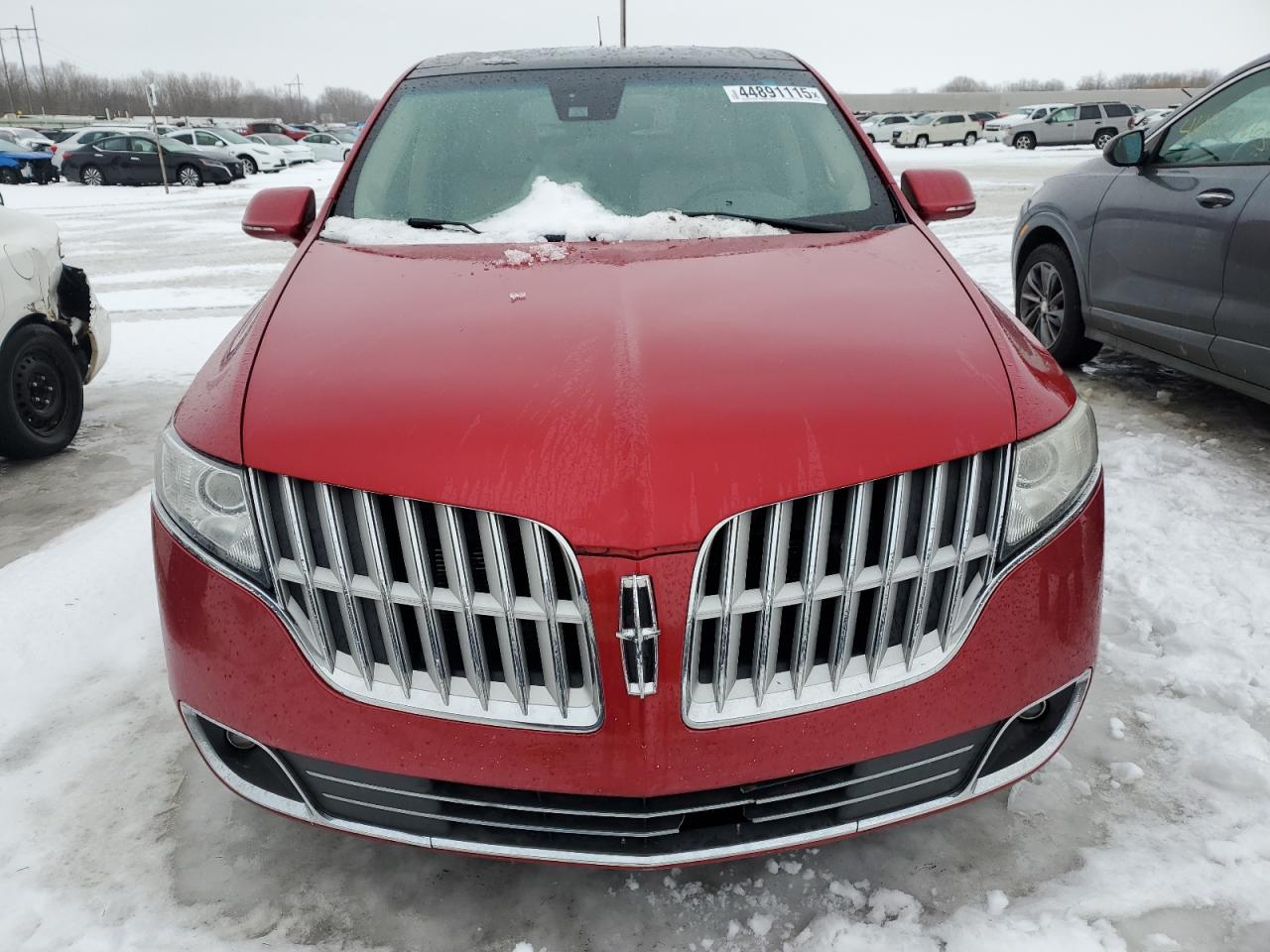 2011 Lincoln MKT - Image 5