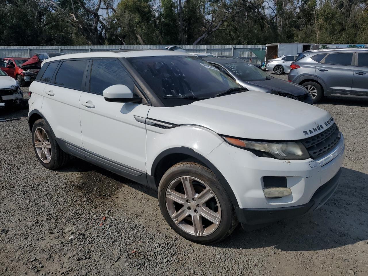 2014 Land Rover Range Rover - Image 4