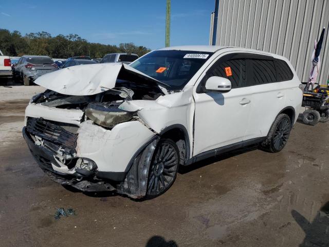 2015 Mitsubishi Outlander Se