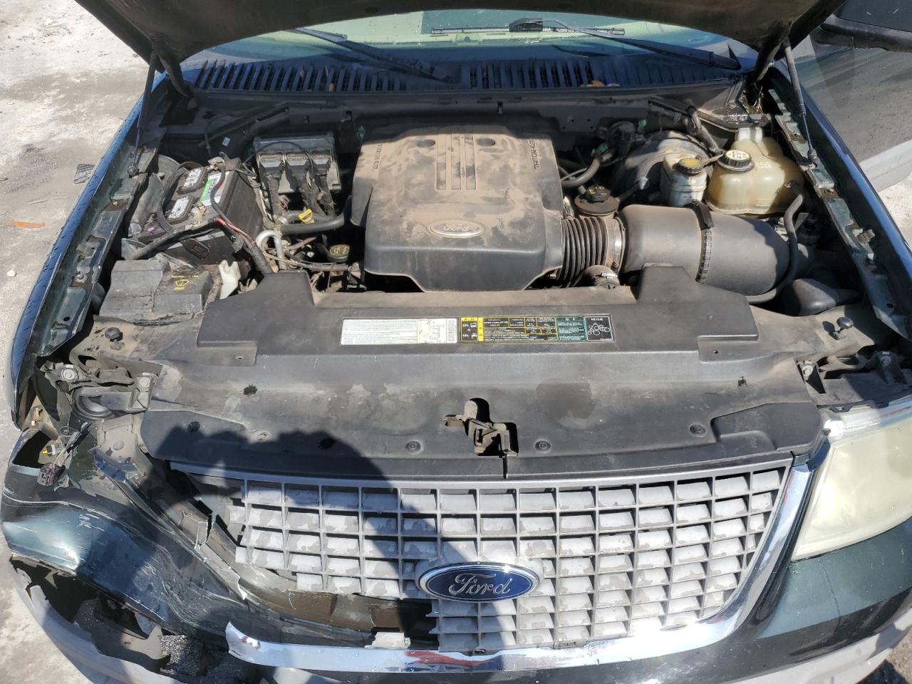 2003 Ford Expedition - Image 12