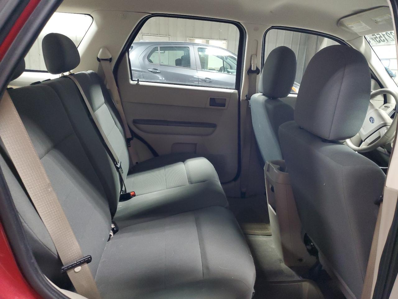 2009 Ford Escape - Image 11