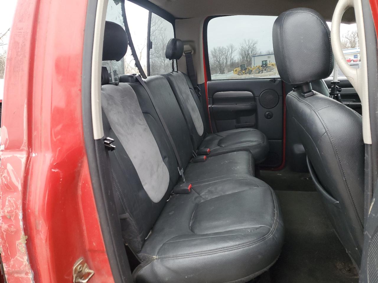 2004 Dodge RAM - Image 10
