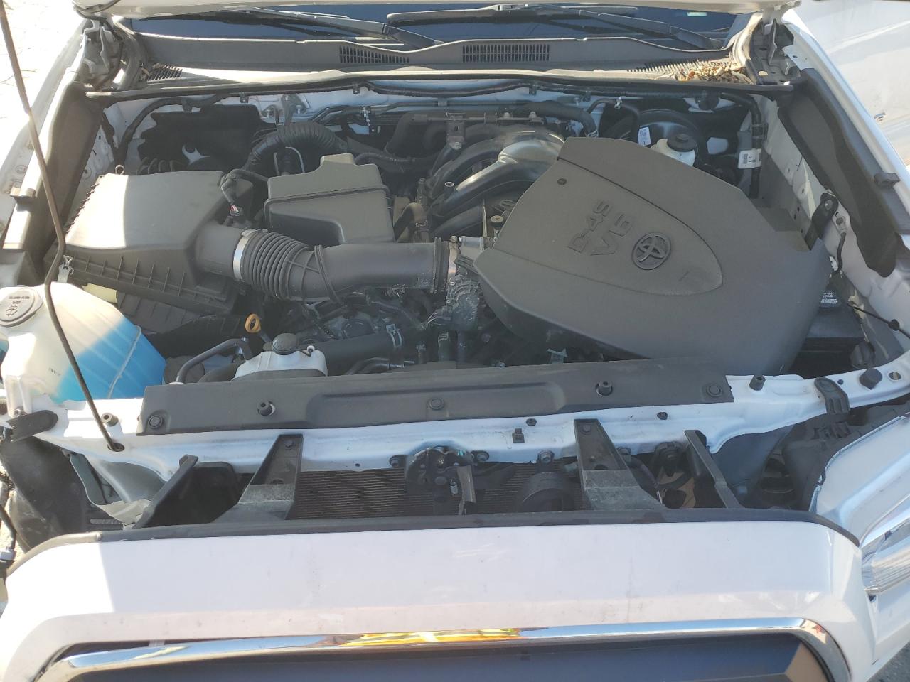 2021 Toyota Tacoma - Image 11
