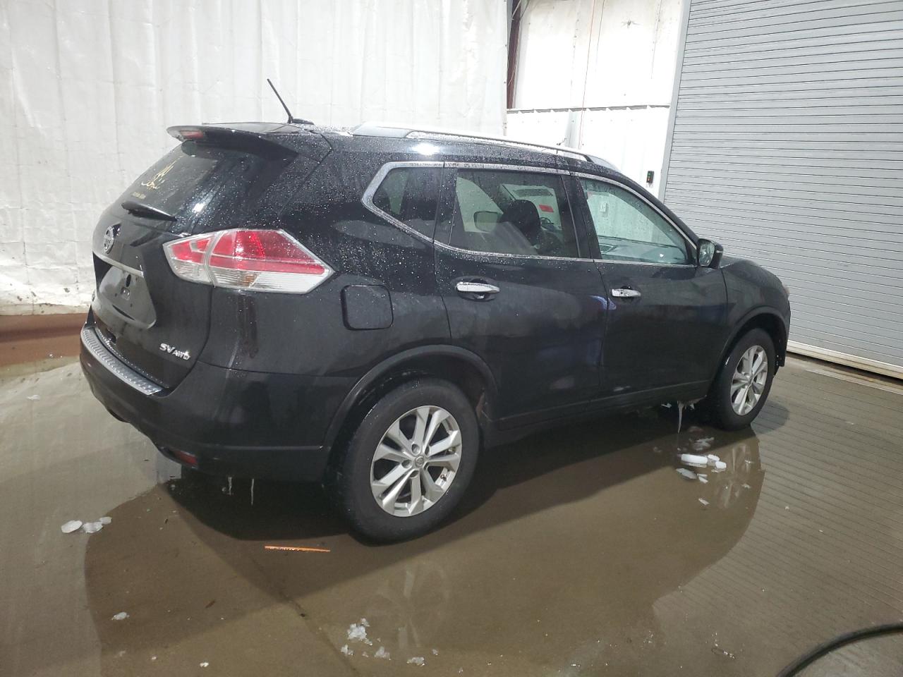 2016 Nissan Rogue - Image 3